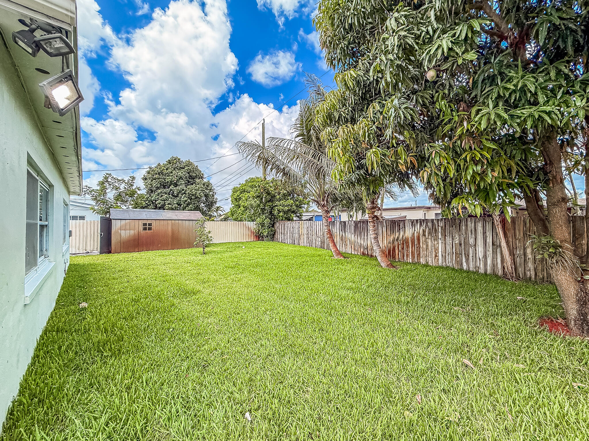 BOULEVARD HEIGHTS SEC 14 REPLAT - Residential Lease