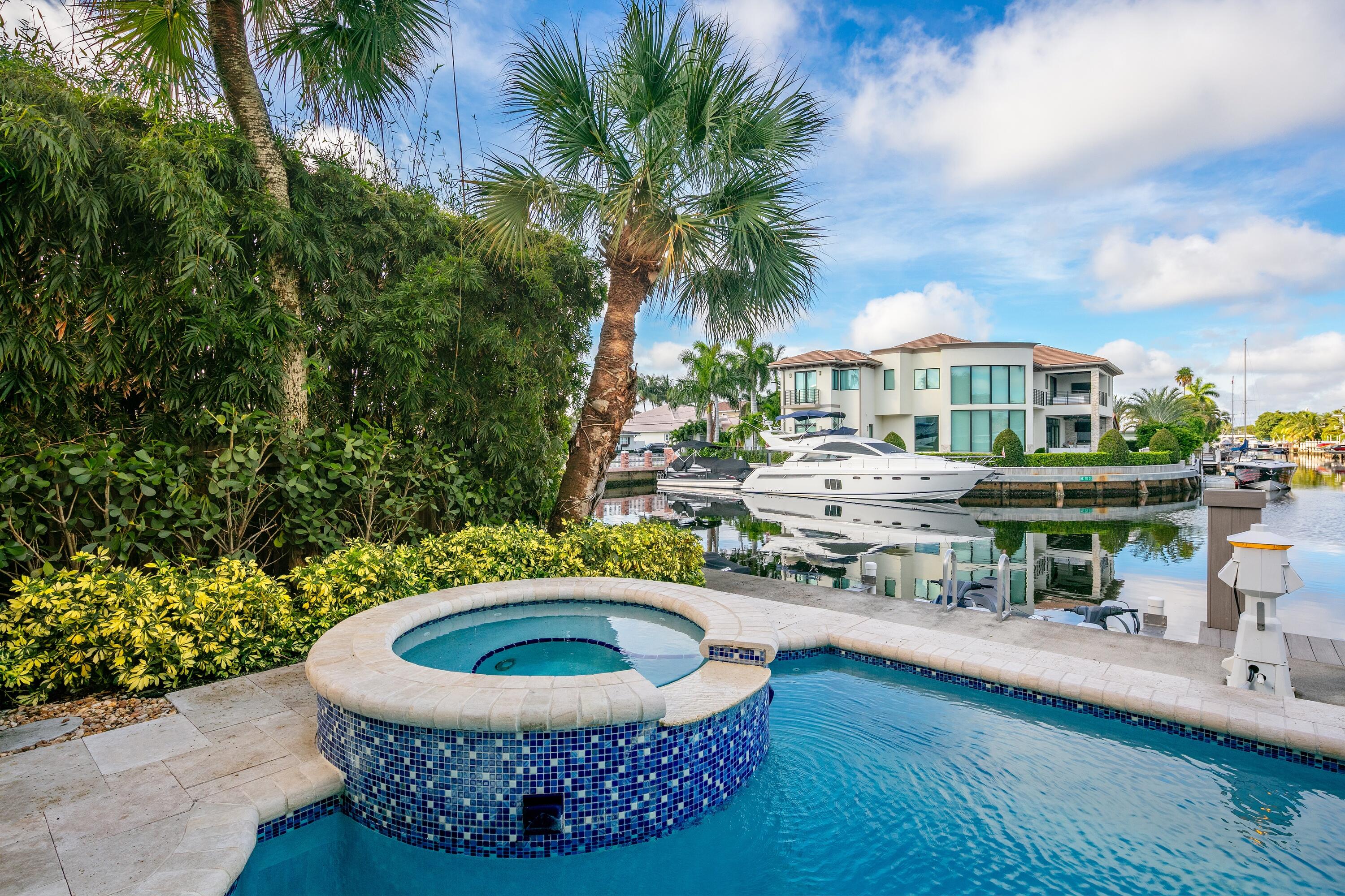 BOCA HARBOUR ISLAND - Residential