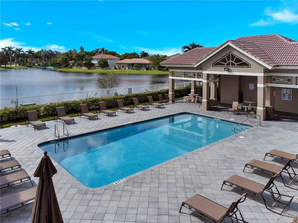 Wyndham Lakes North 158-2 - Residential