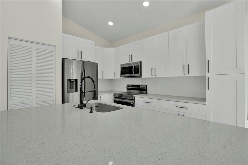 Wyndham Lakes North 158-2 - Residential