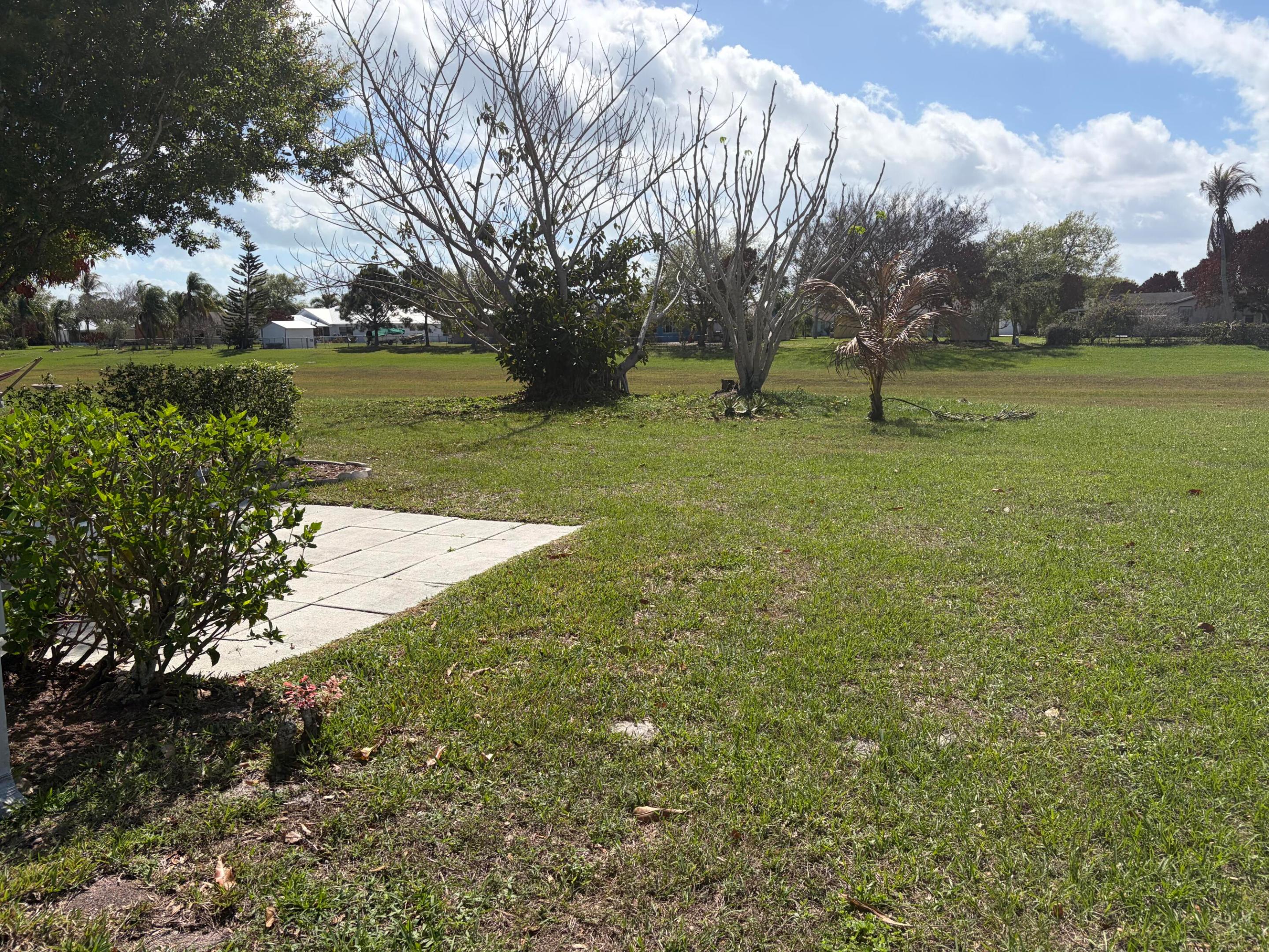 Spanish lakes golf village - Residential