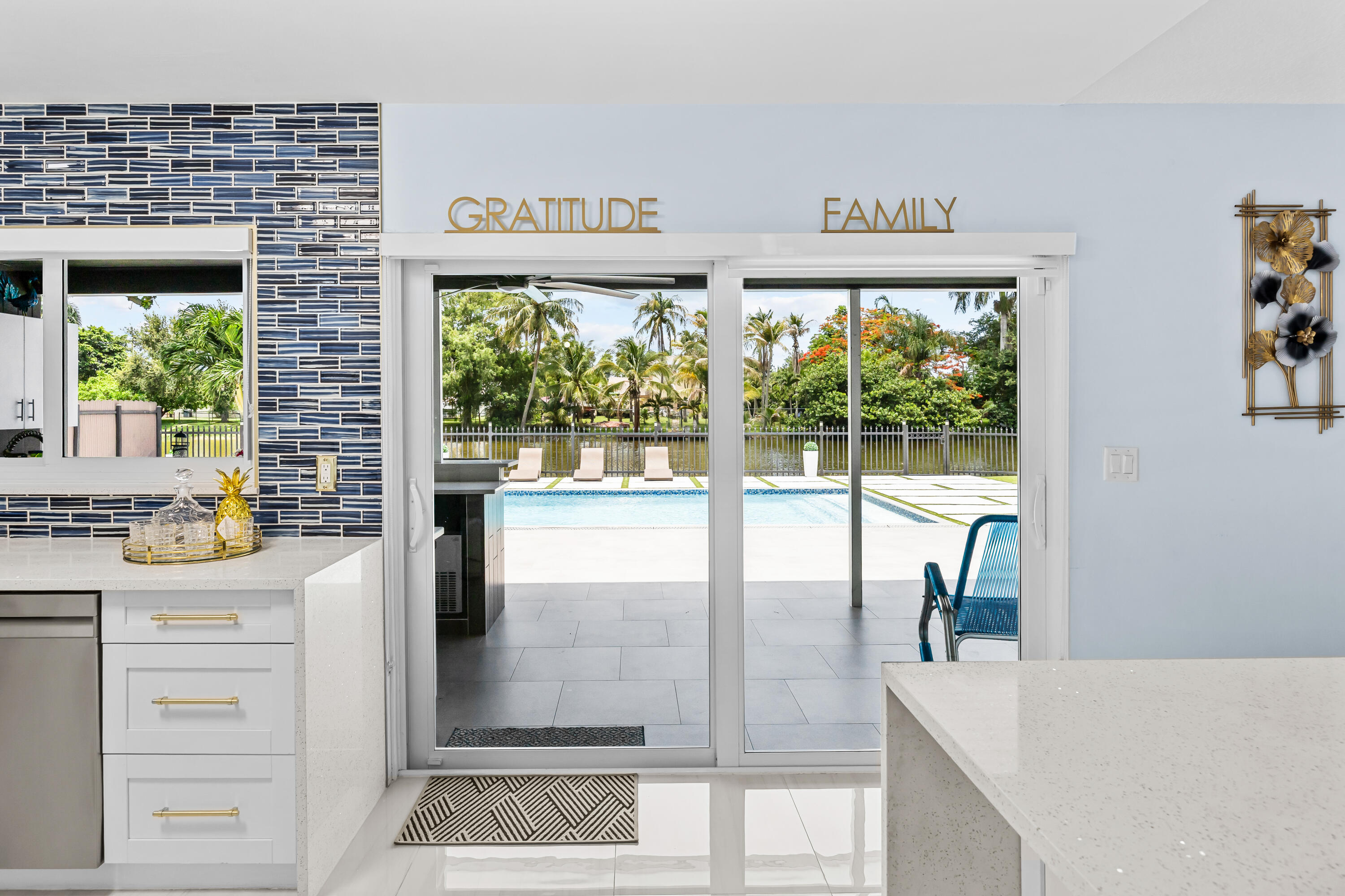 MANGO LAKE - Residential