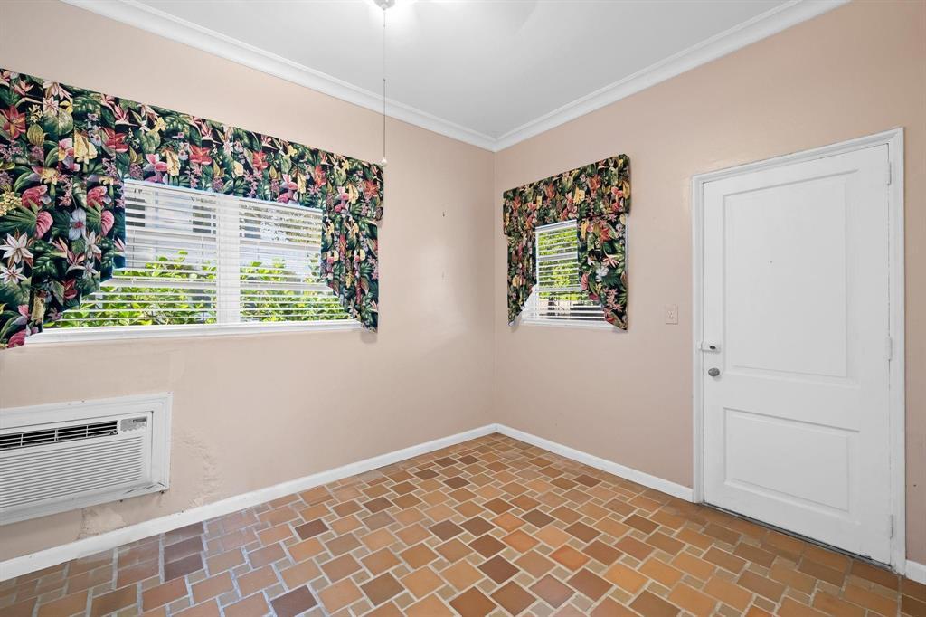 RIO VISTA C J HECTORS RESUB - Residential Lease