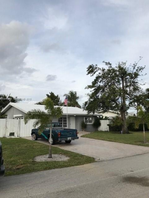 PALM-AIRE VILLAGE  W 2ND SEC - Residential