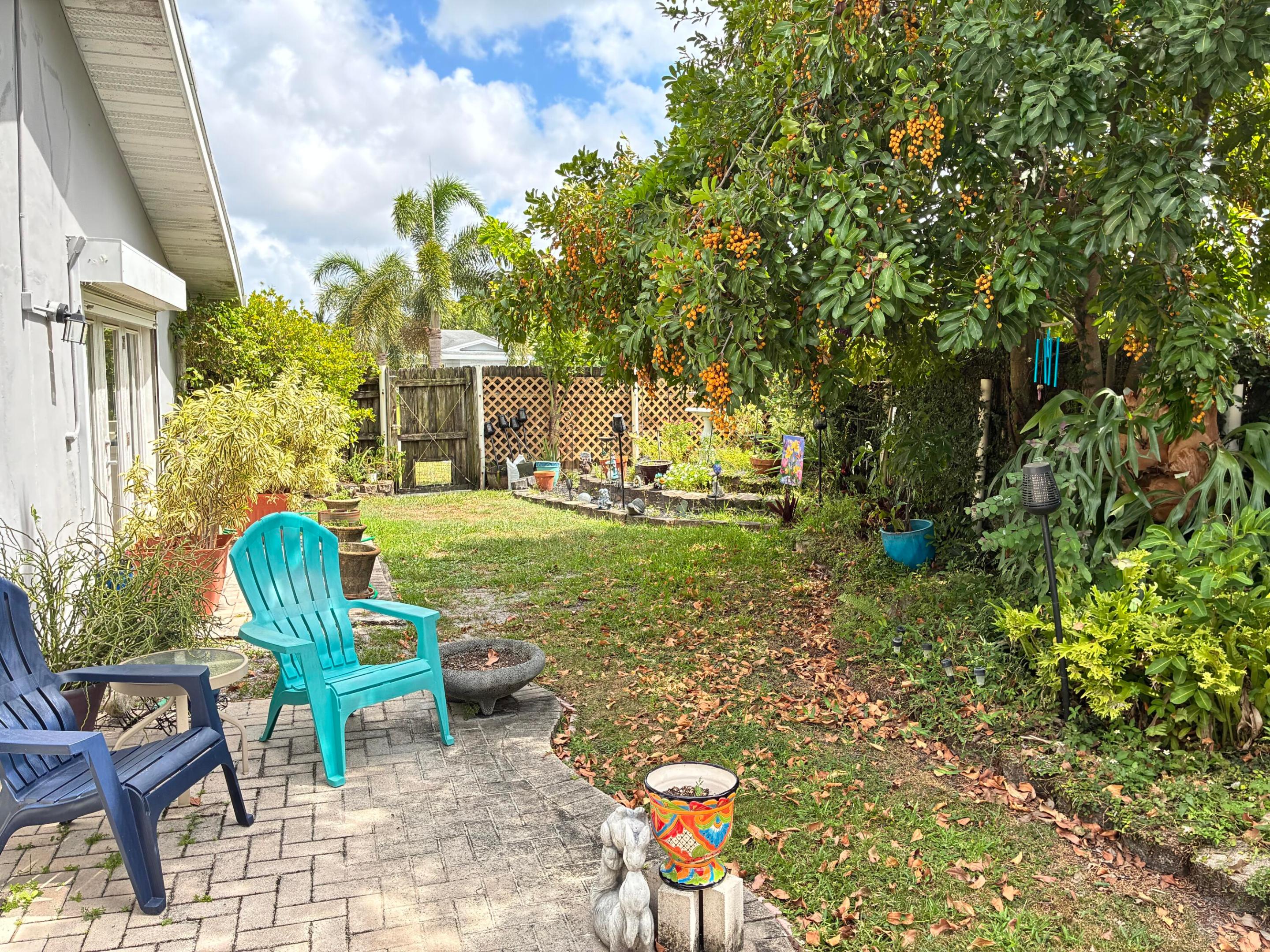 PALM-AIRE VILLAGE  W 2ND SEC - Residential