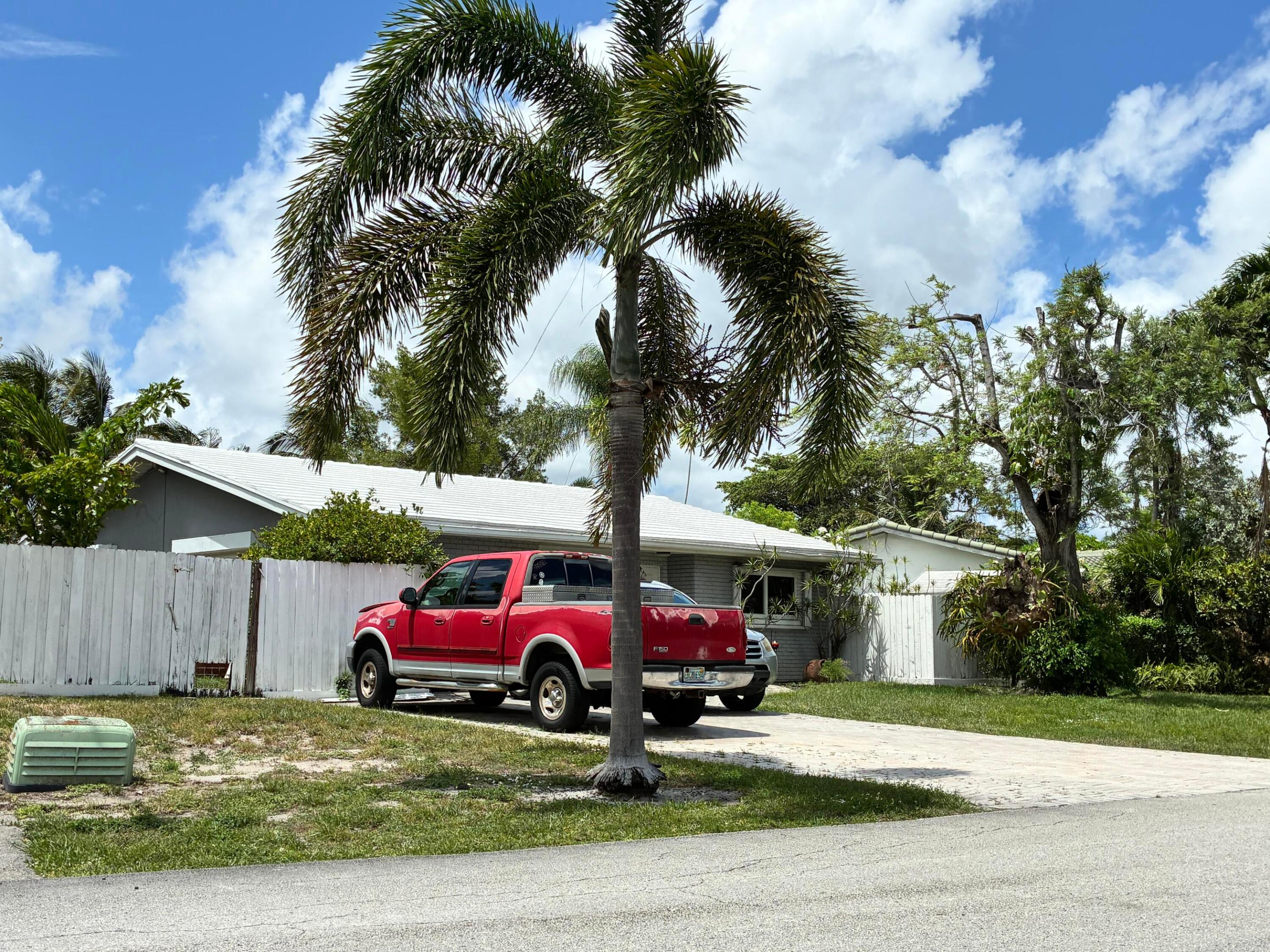 PALM-AIRE VILLAGE  W 2ND SEC - Residential