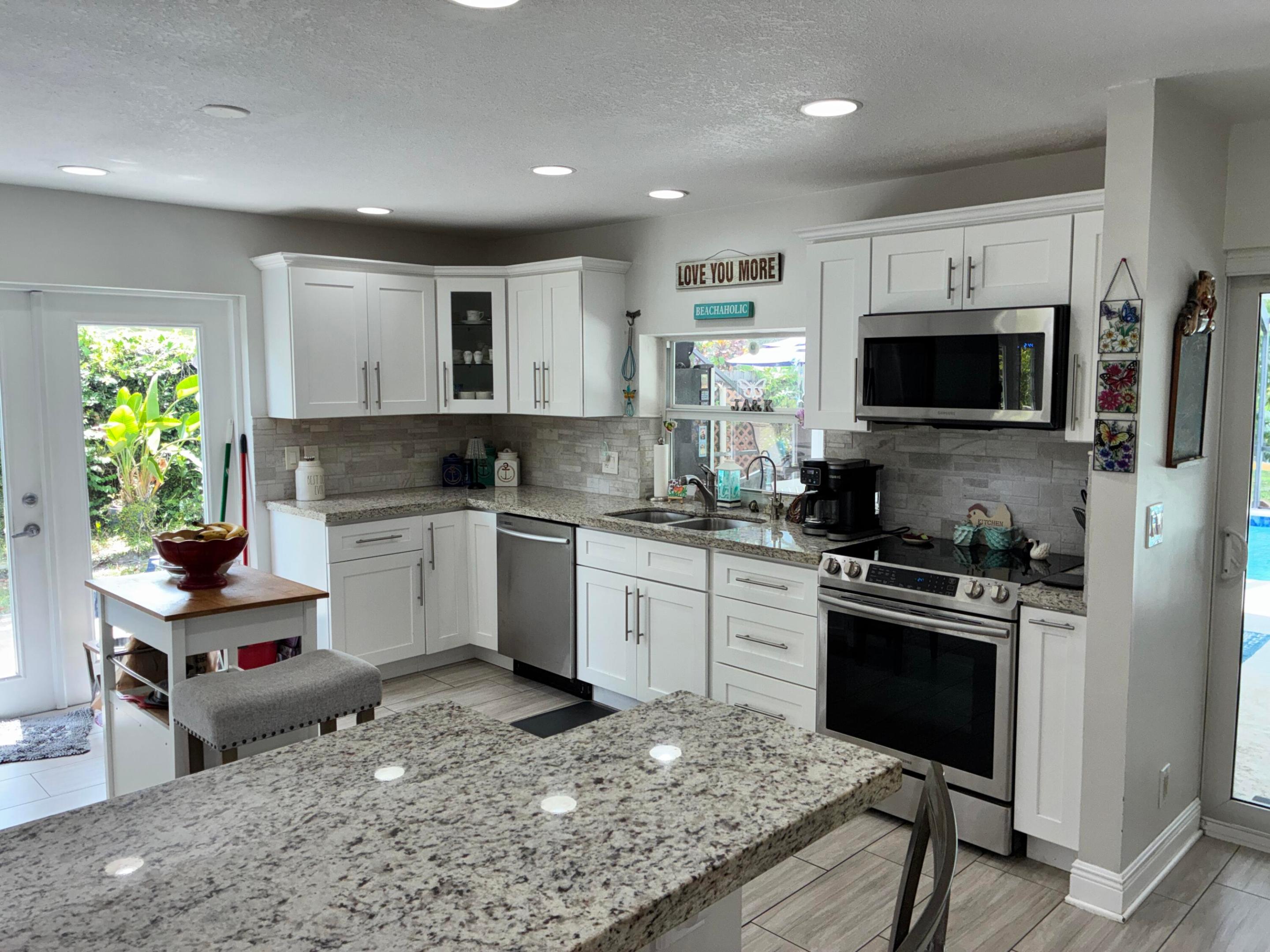 PALM-AIRE VILLAGE  W 2ND SEC - Residential