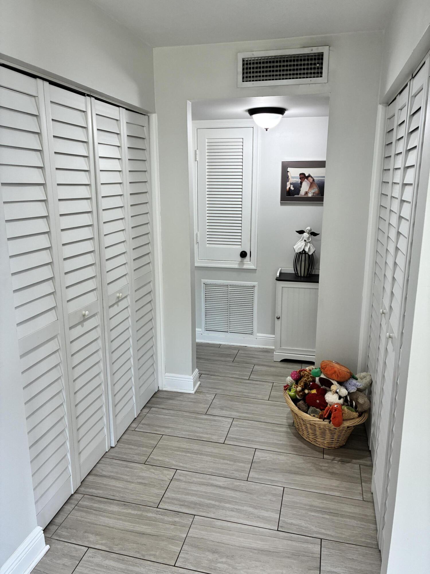 PALM-AIRE VILLAGE  W 2ND SEC - Residential