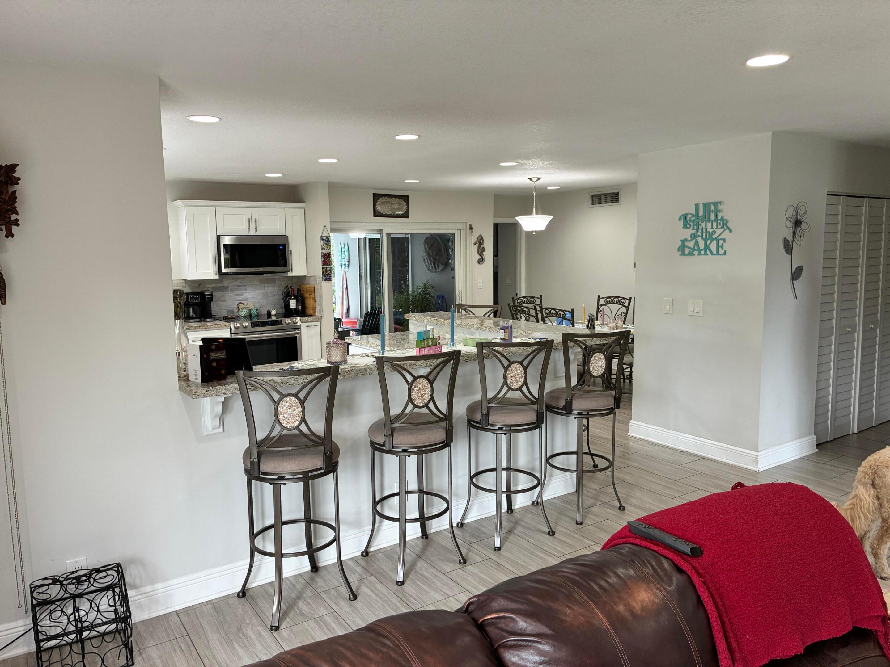 PALM-AIRE VILLAGE  W 2ND SEC - Residential