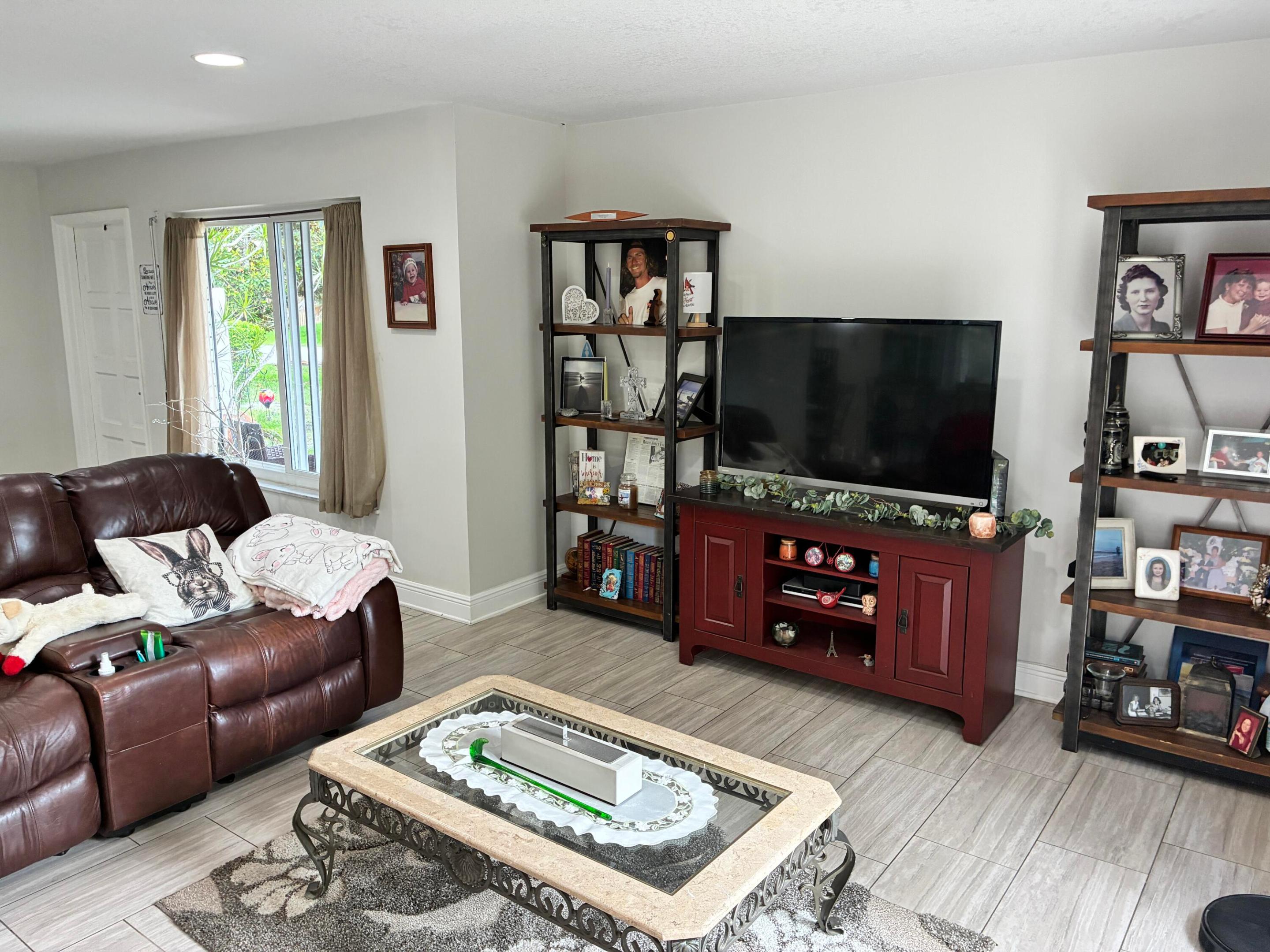 PALM-AIRE VILLAGE  W 2ND SEC - Residential