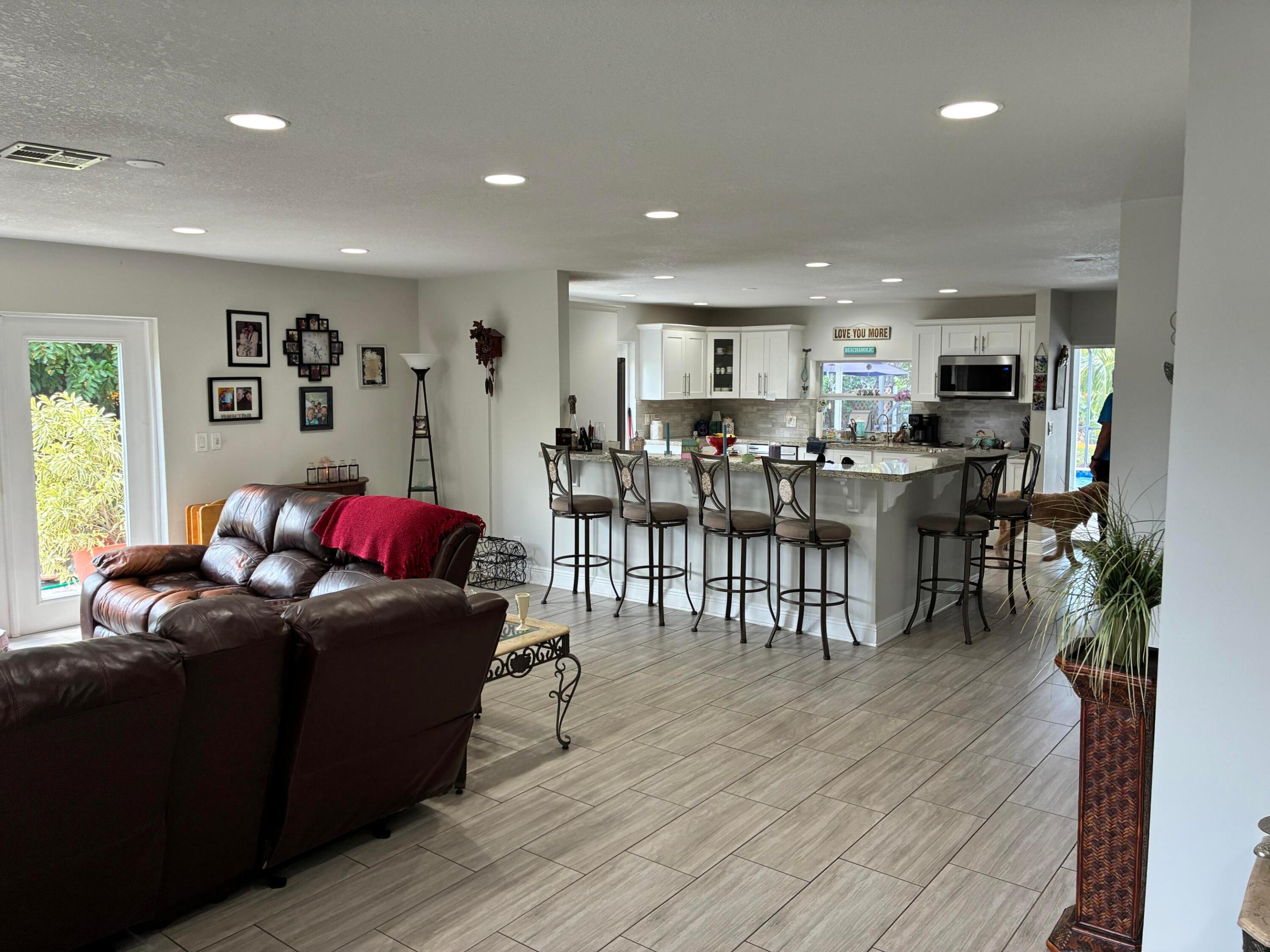 PALM-AIRE VILLAGE  W 2ND SEC - Residential