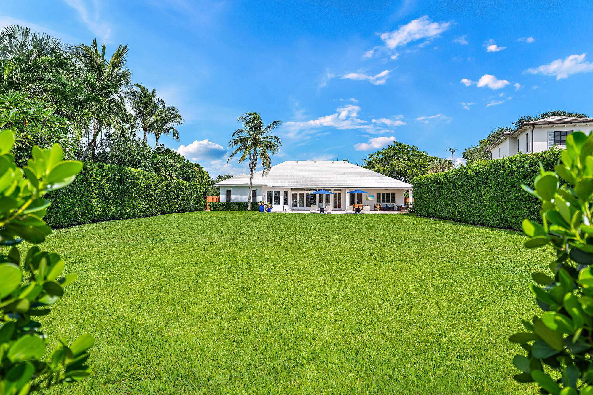 GOLF COURSE ADD TO VILLAGE OF NORTH PALM BEACH - Residential