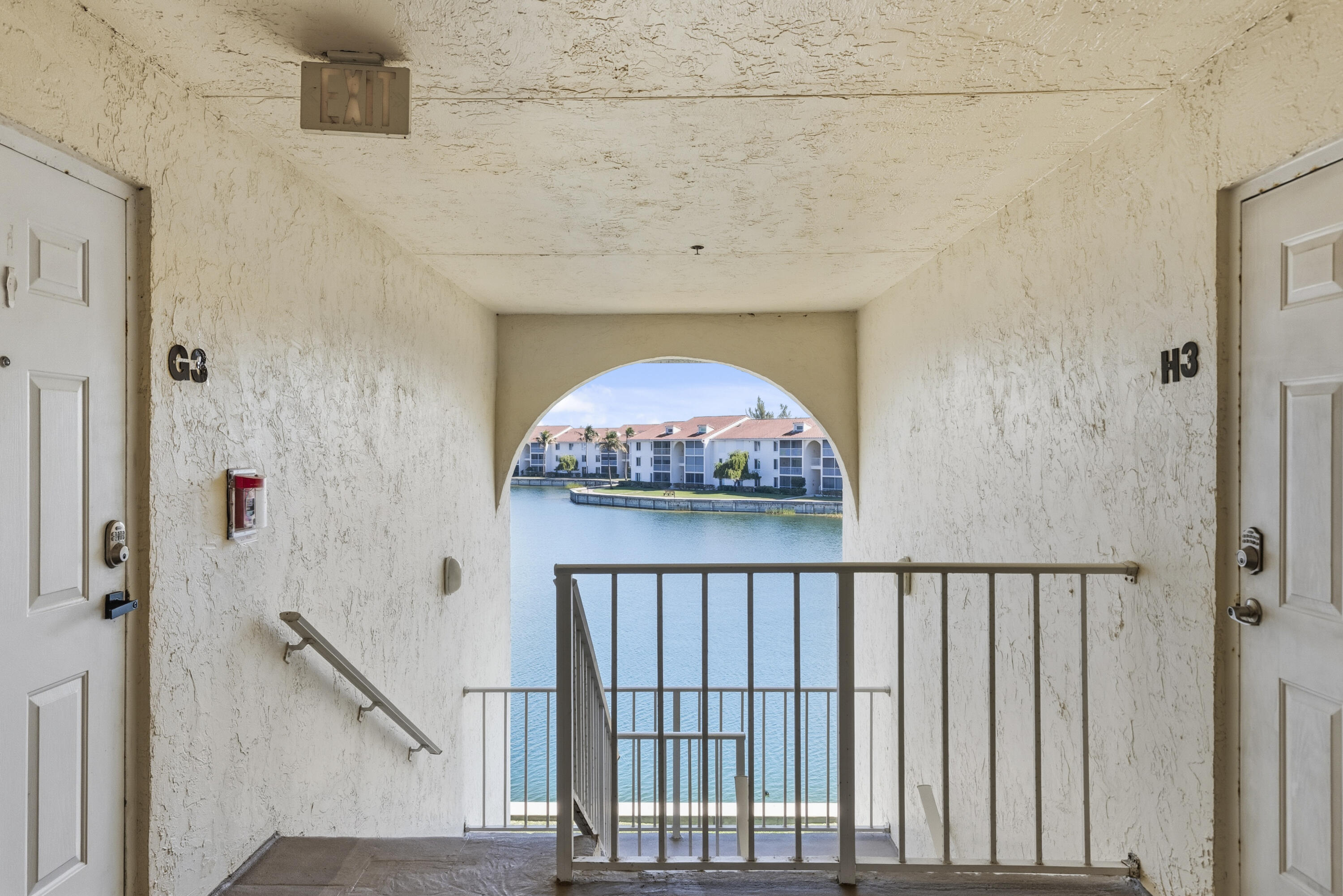 Jensen Beach Club Condo - Residential
