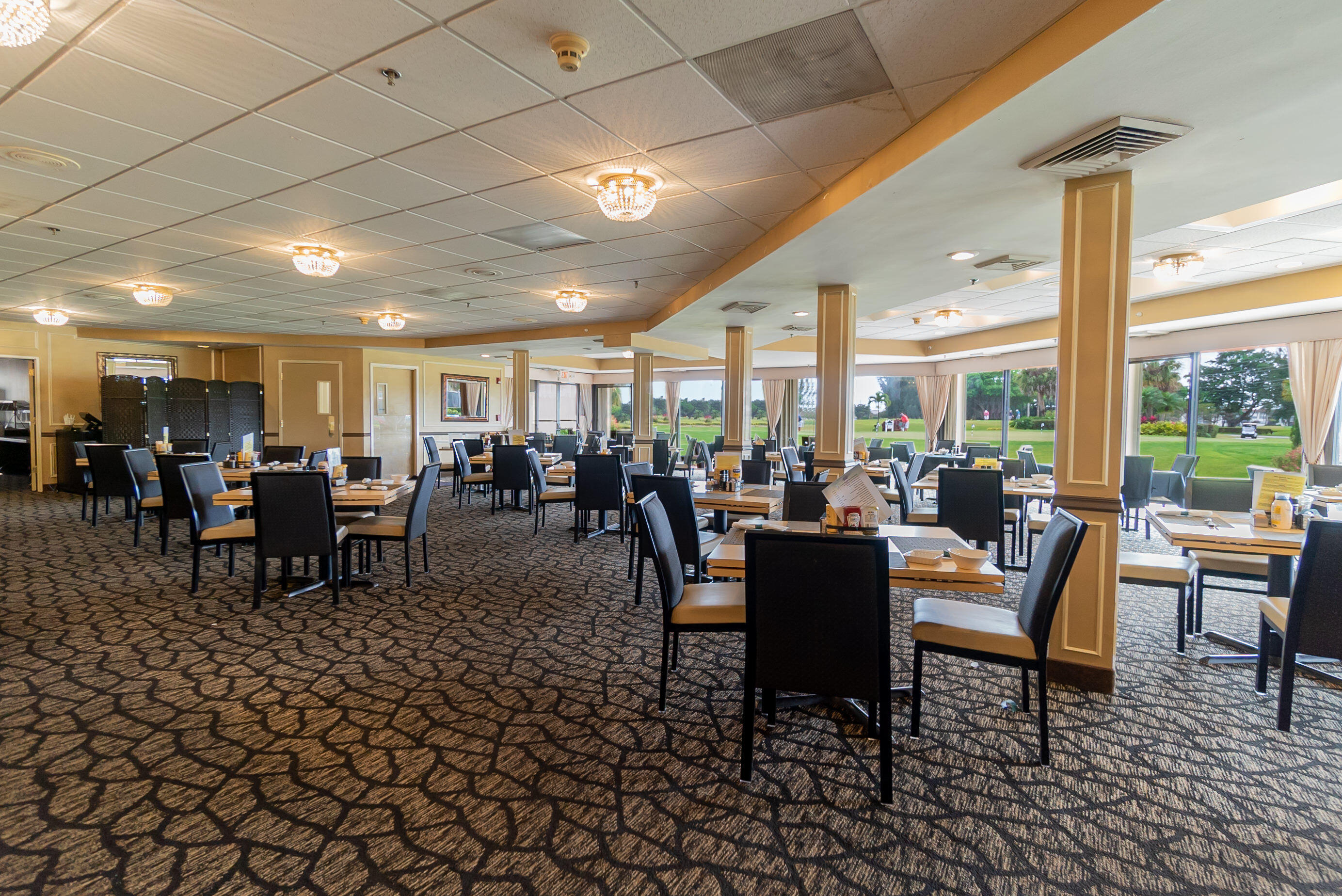HOLLYBROOK GOLF AND TENNIS CLUB - Residential