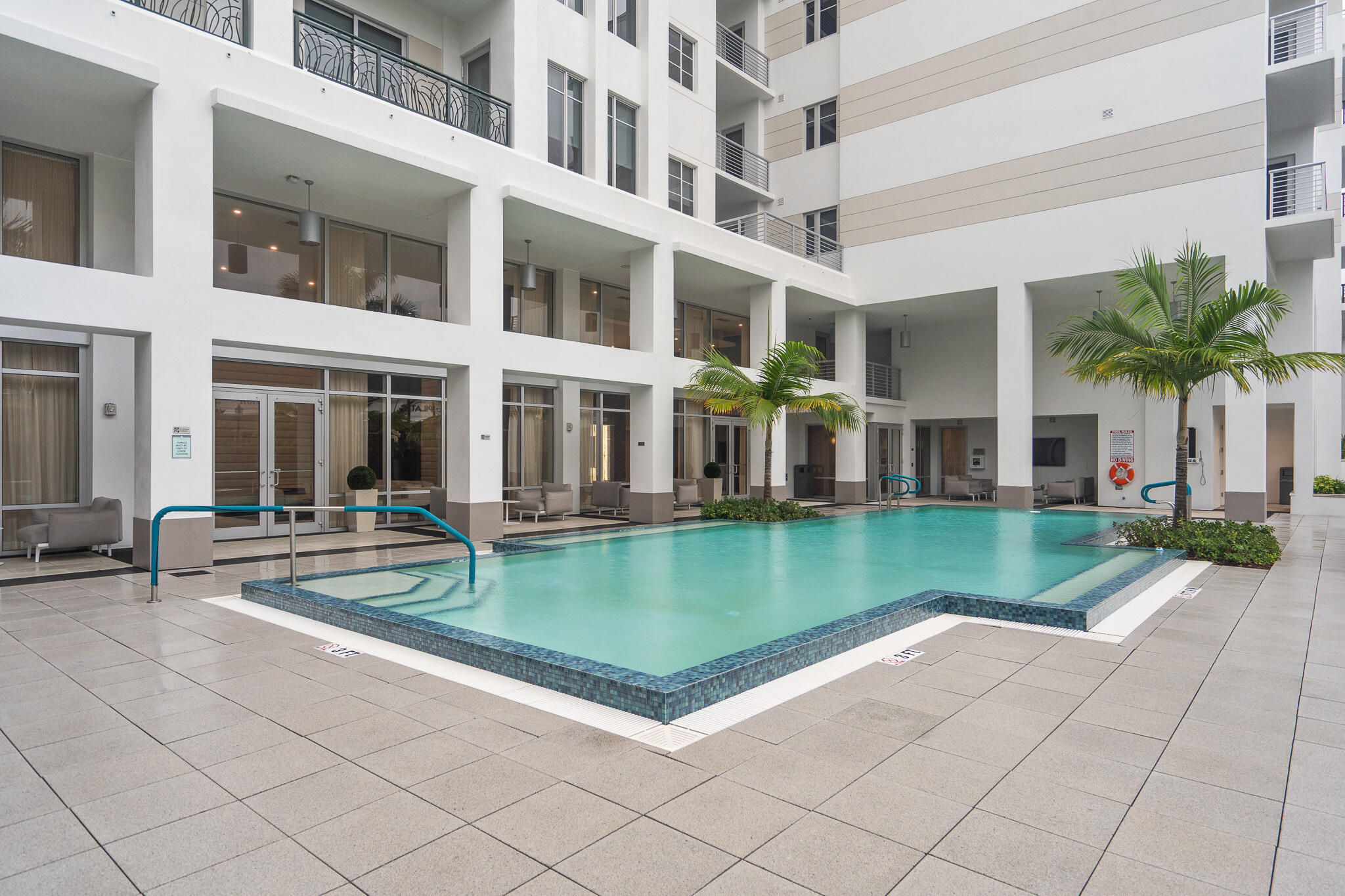 TOWER 155 - Residential Lease
