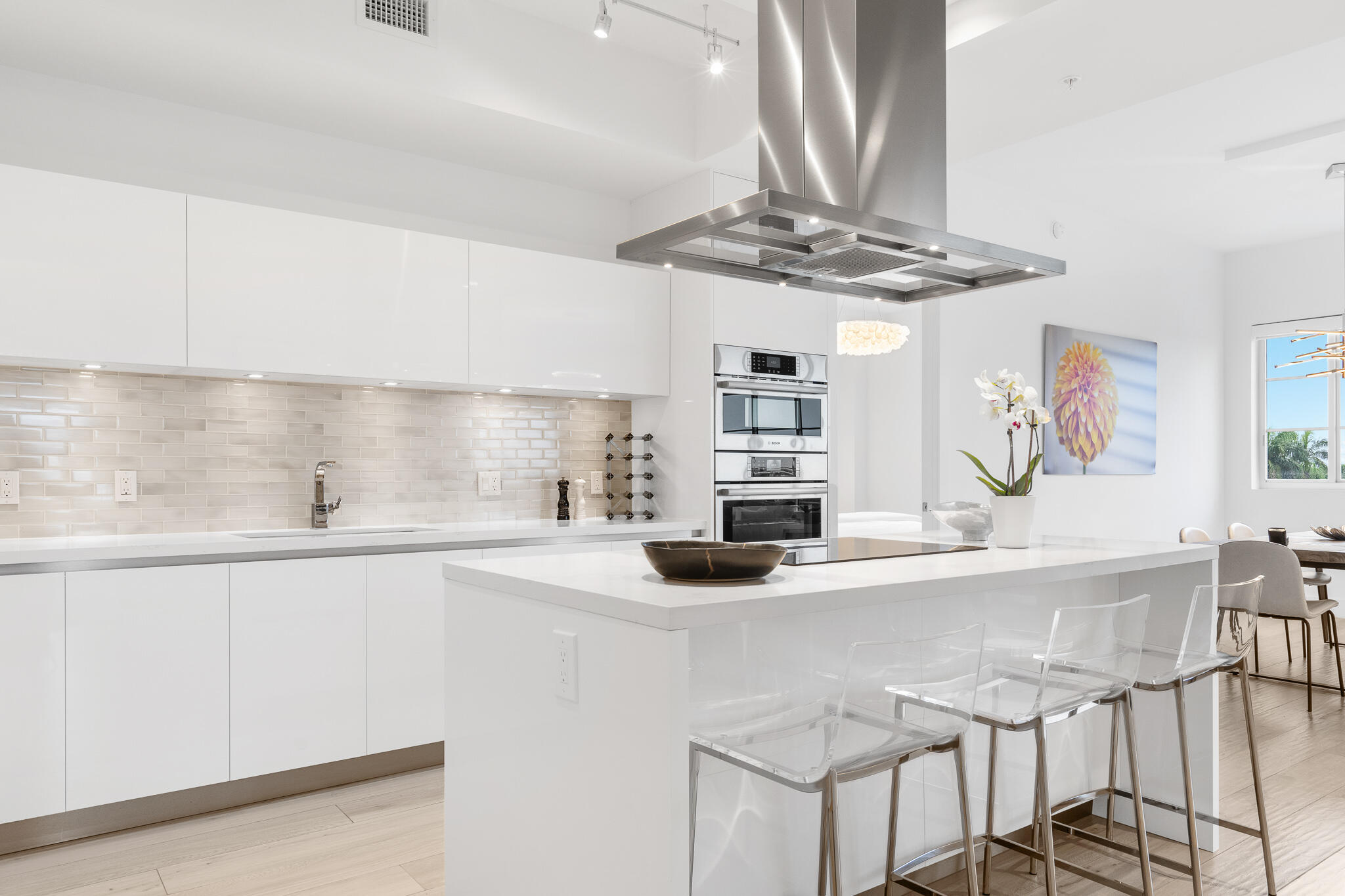 TOWER 155 - Residential Lease