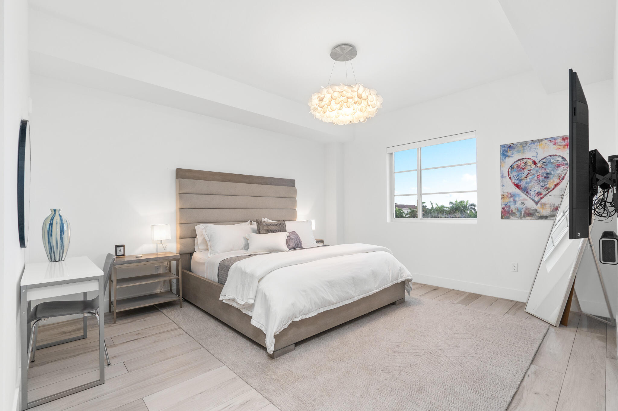 TOWER 155 - Residential Lease