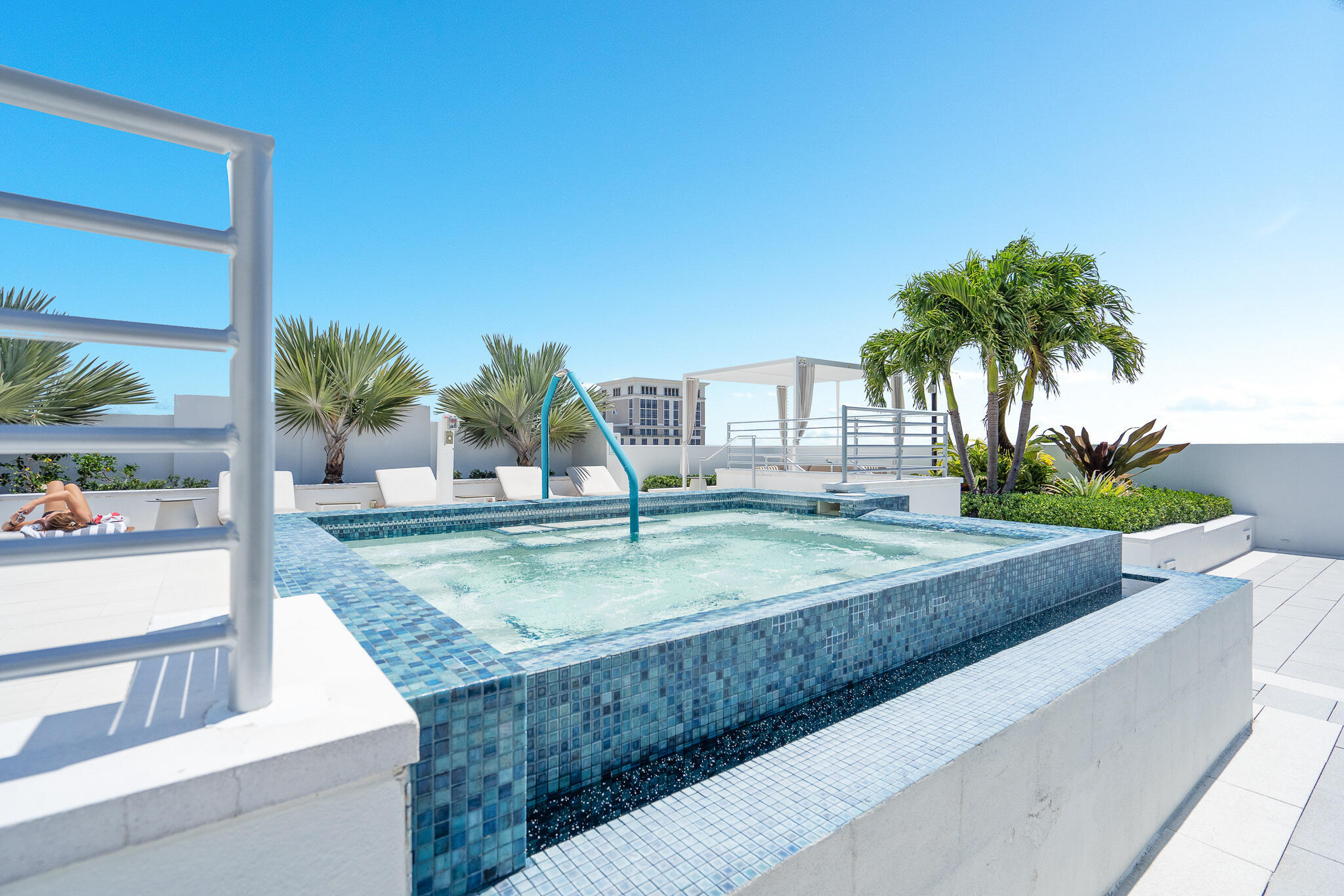 TOWER 155 - Residential Lease