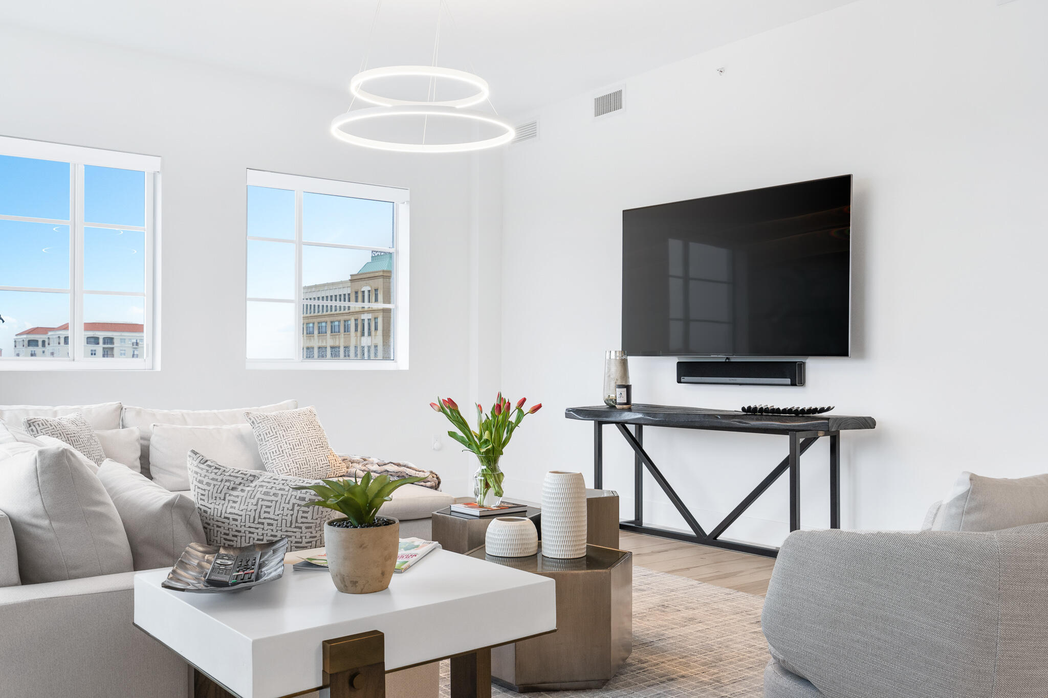 TOWER 155 - Residential Lease