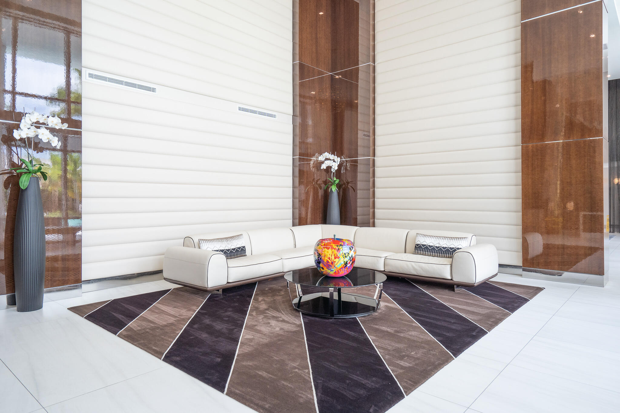 TOWER 155 - Residential Lease