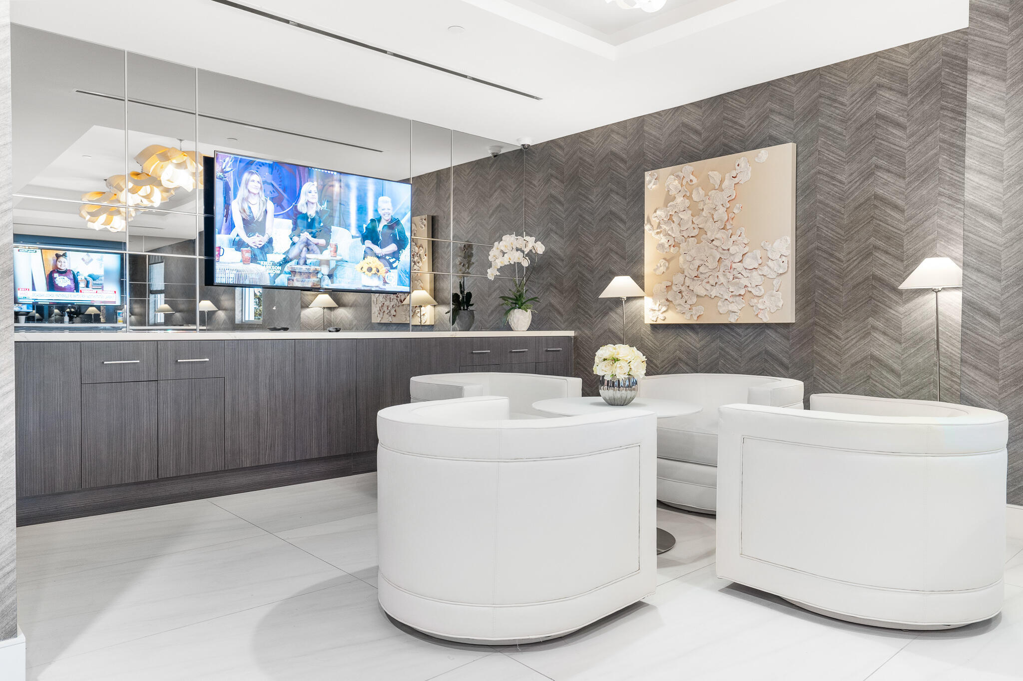 TOWER 155 - Residential Lease