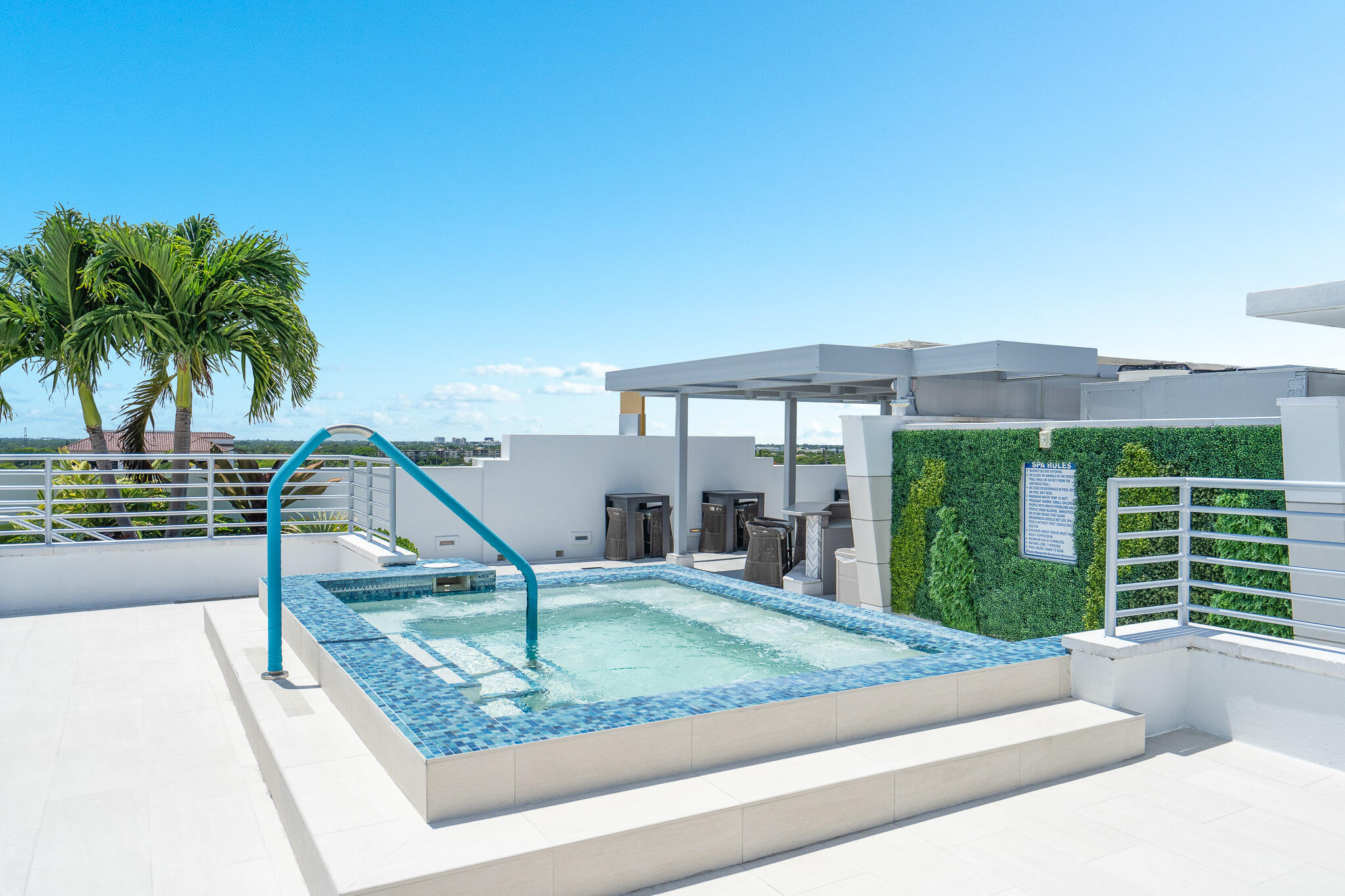 TOWER 155 - Residential Lease