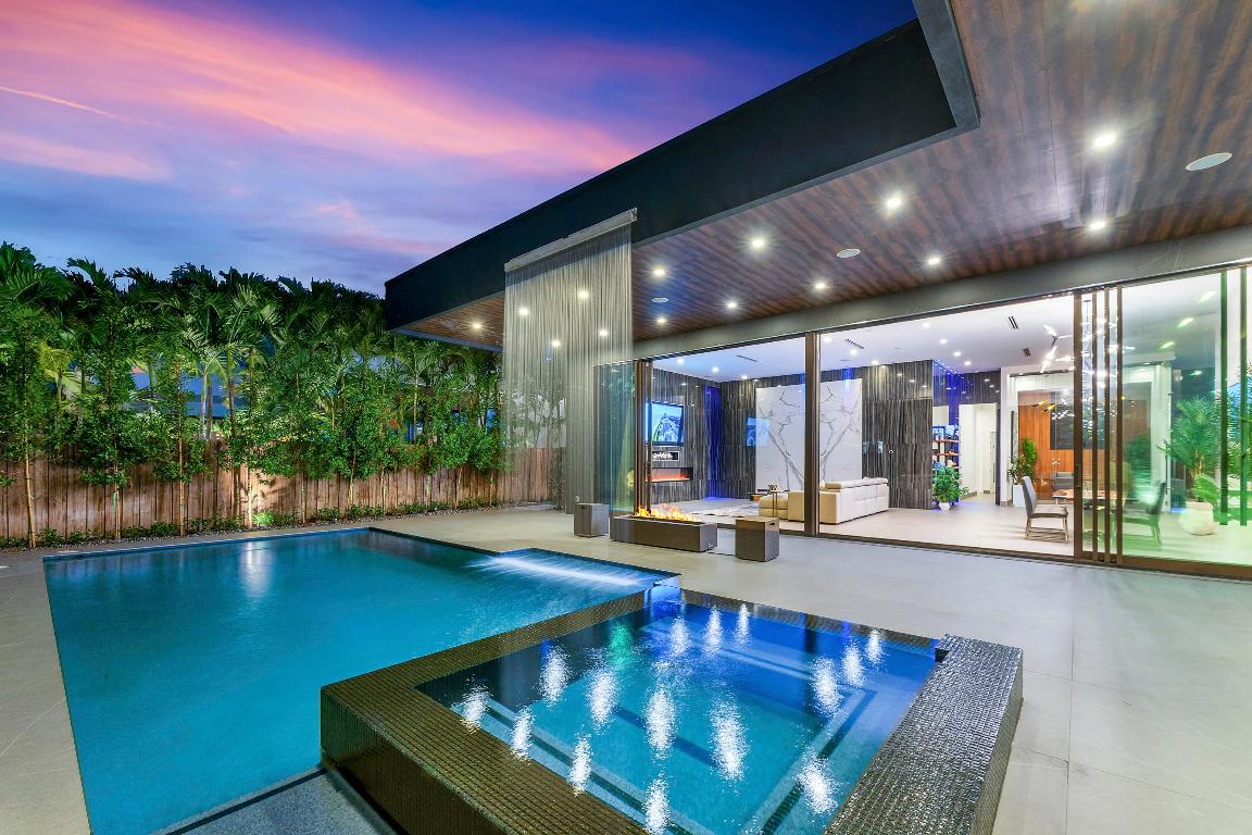 BEACH WAY HEIGHTS UNIT - Residential