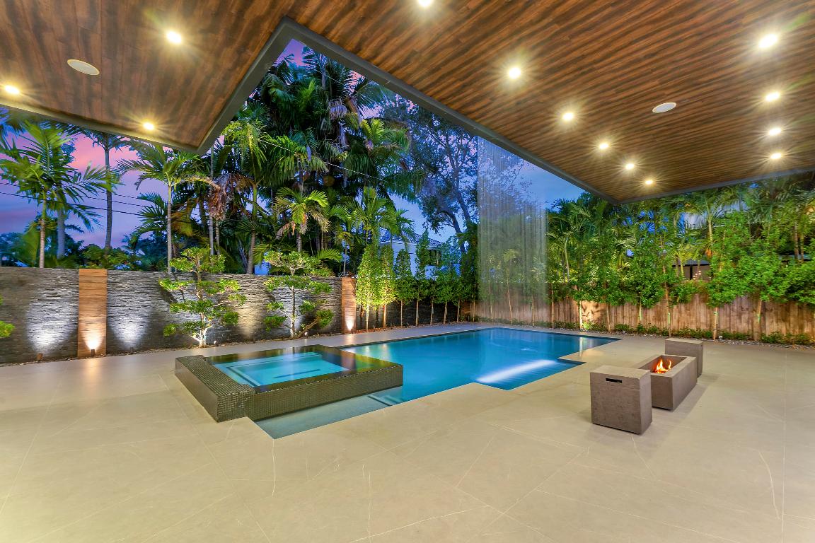 BEACH WAY HEIGHTS UNIT - Residential