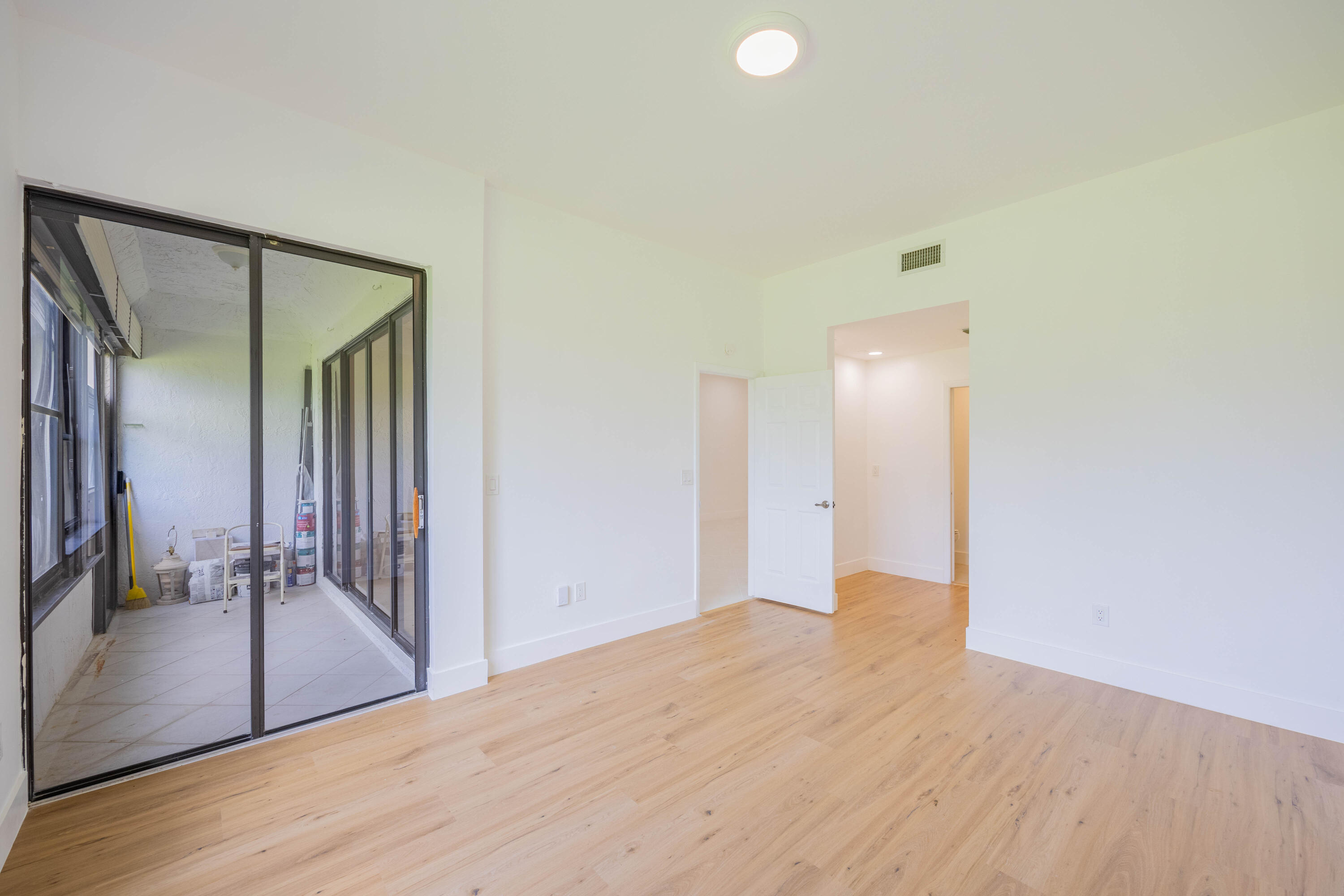 LA PAZ AT BOCA POINTE - Residential Lease