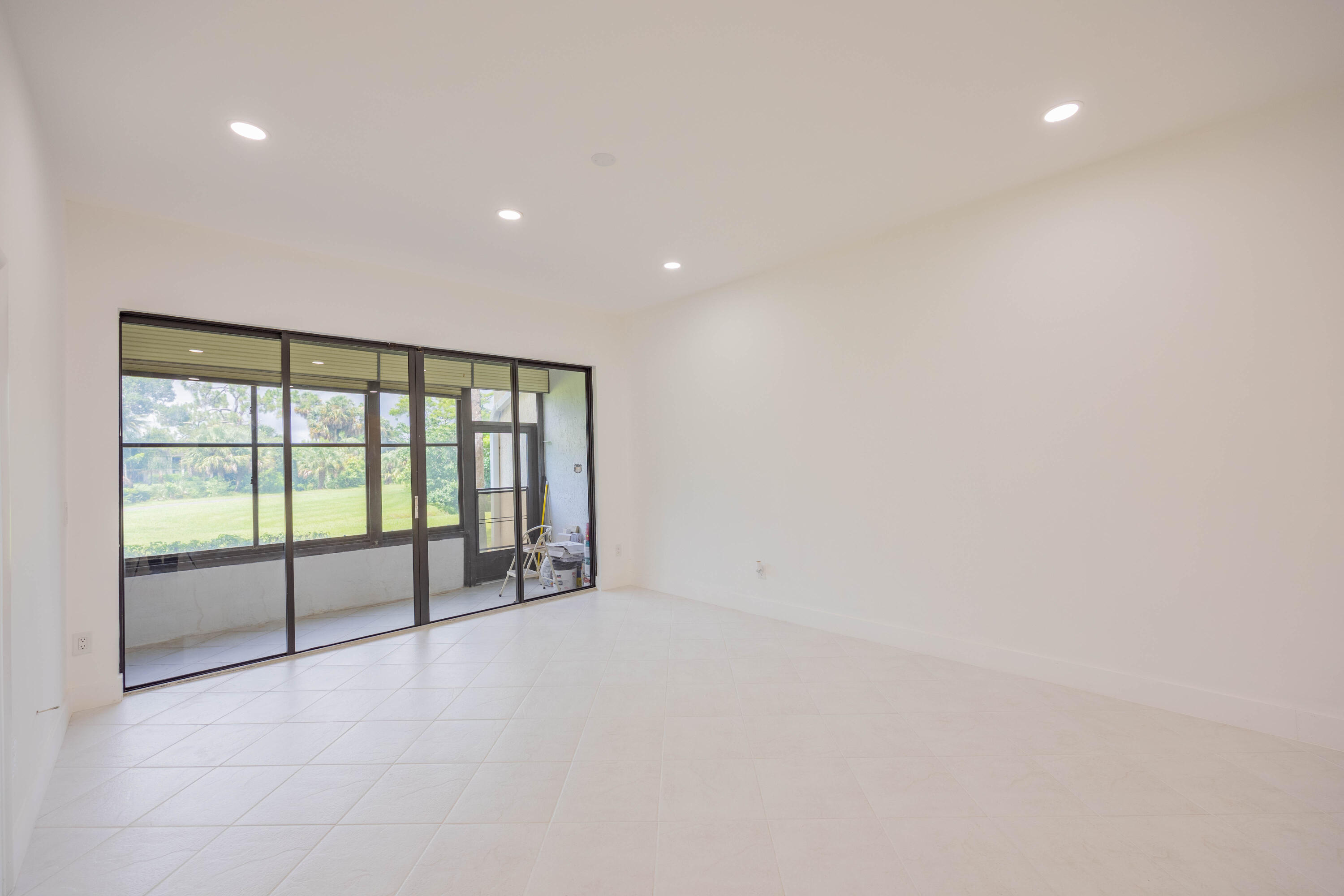 LA PAZ AT BOCA POINTE - Residential Lease
