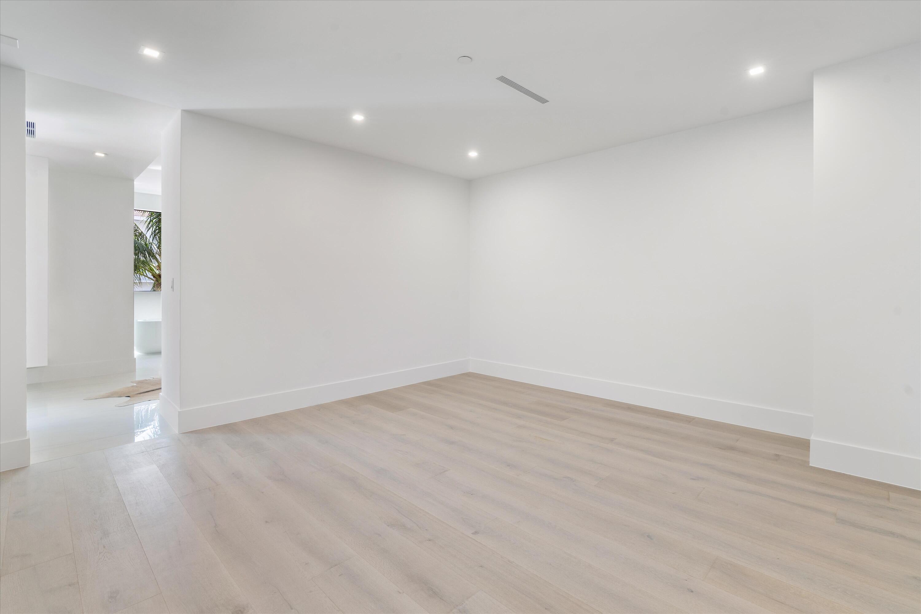 ESTATES AT OCEAN DELRAY - Residential