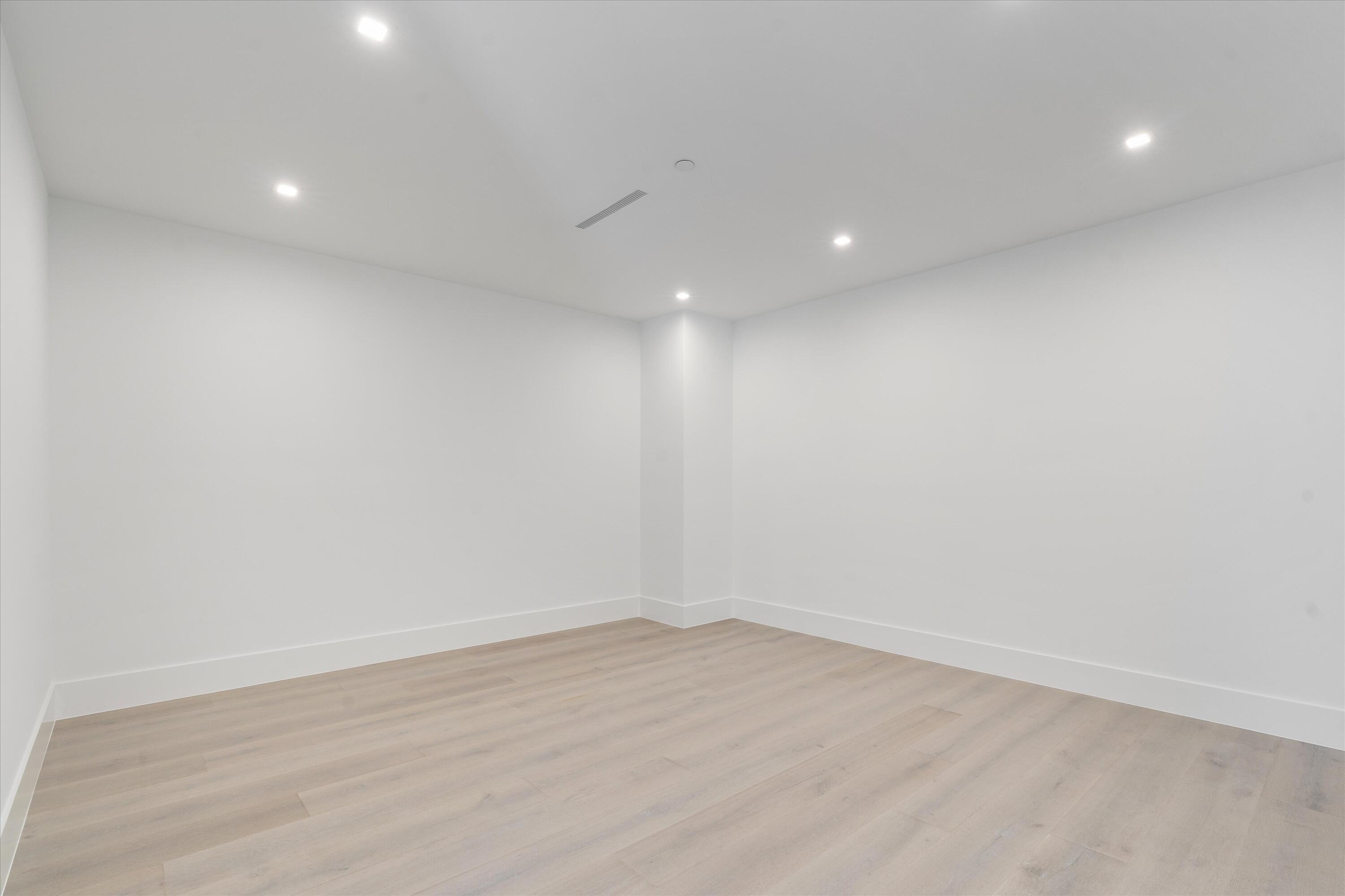 ESTATES AT OCEAN DELRAY - Residential