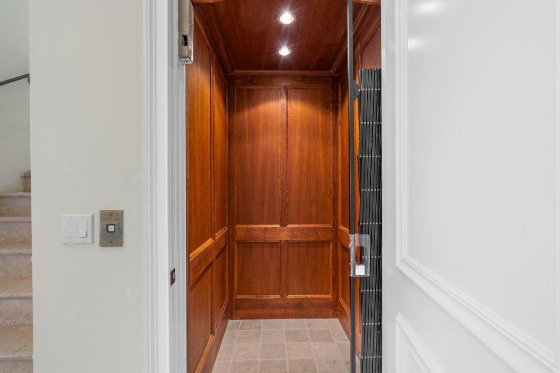 BLUE INLET - Residential