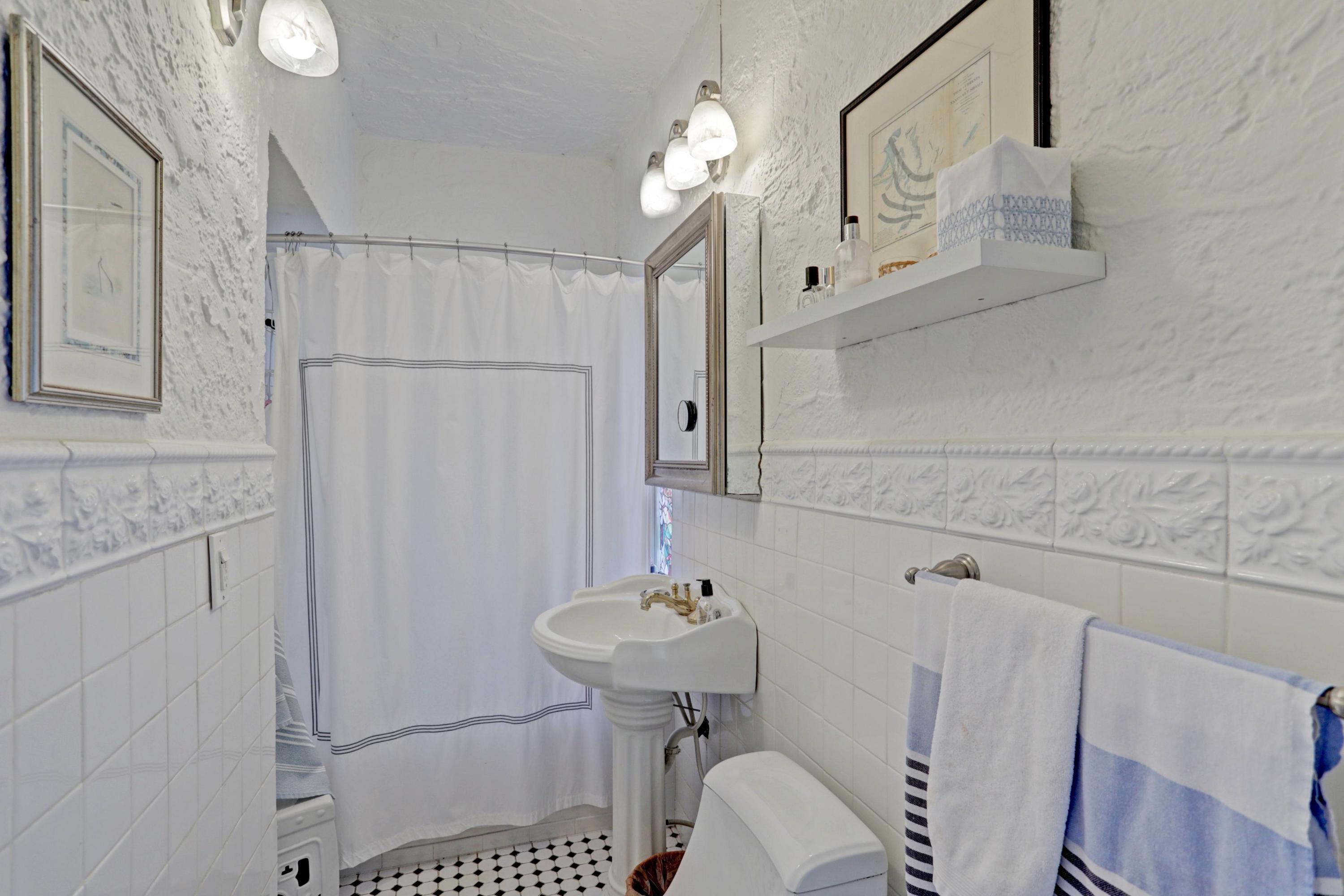 ERBS DAISY E ADD - Residential Income