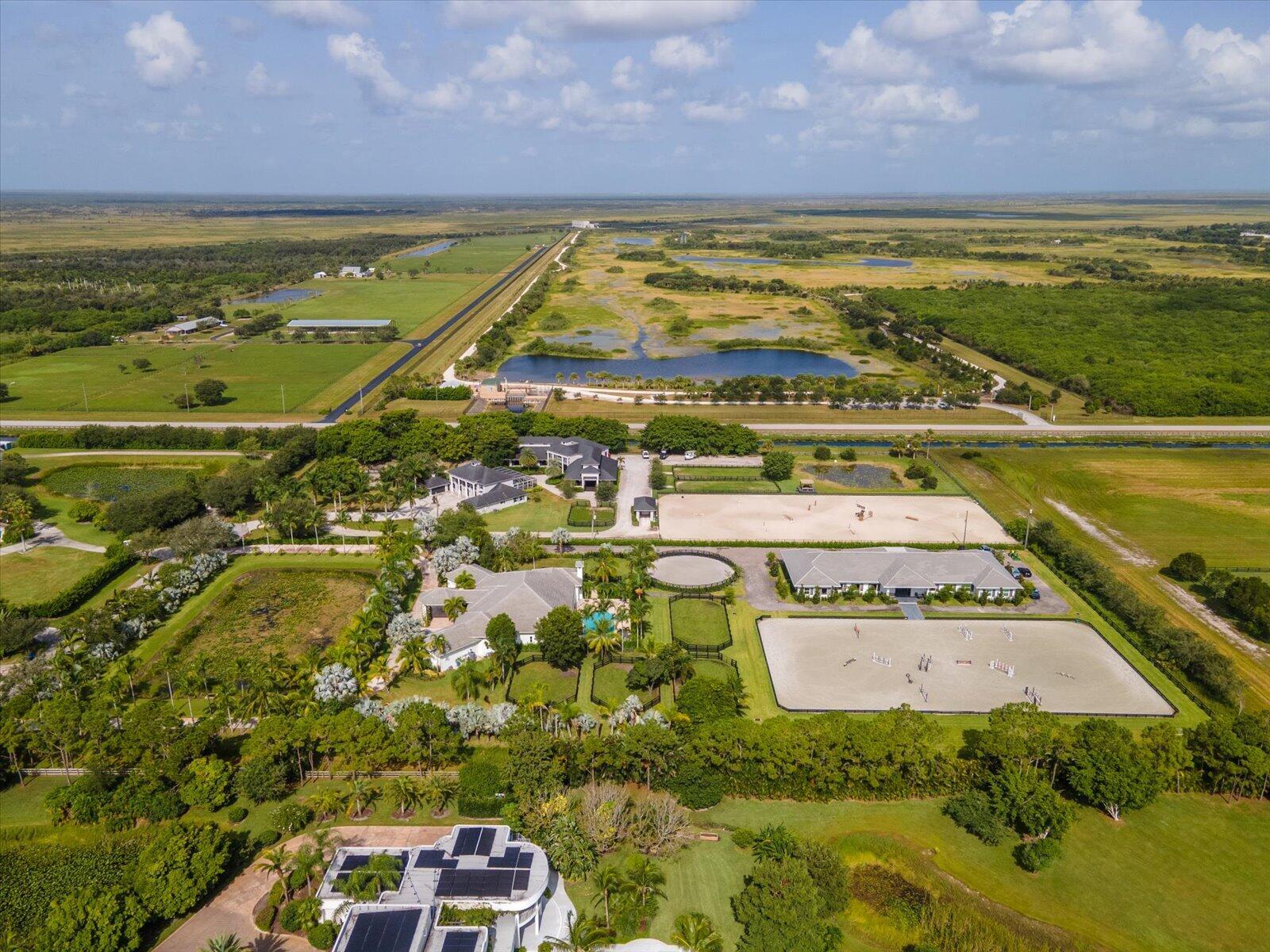 PALM BEACH POINT - Residential