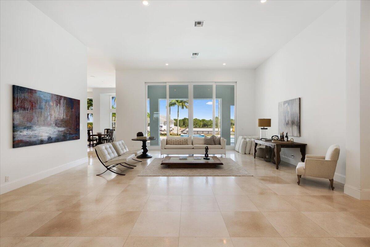 PALM BEACH POINT - Residential