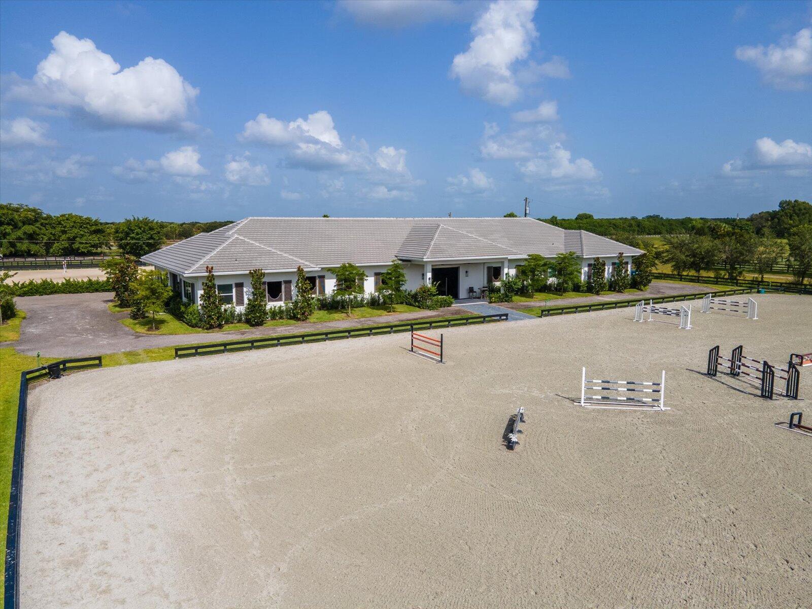 PALM BEACH POINT - Residential