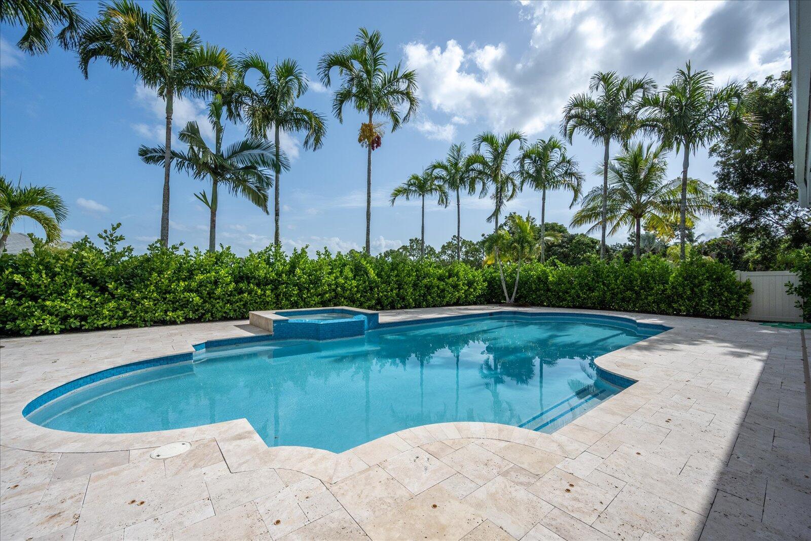 PALM BEACH POINT - Residential
