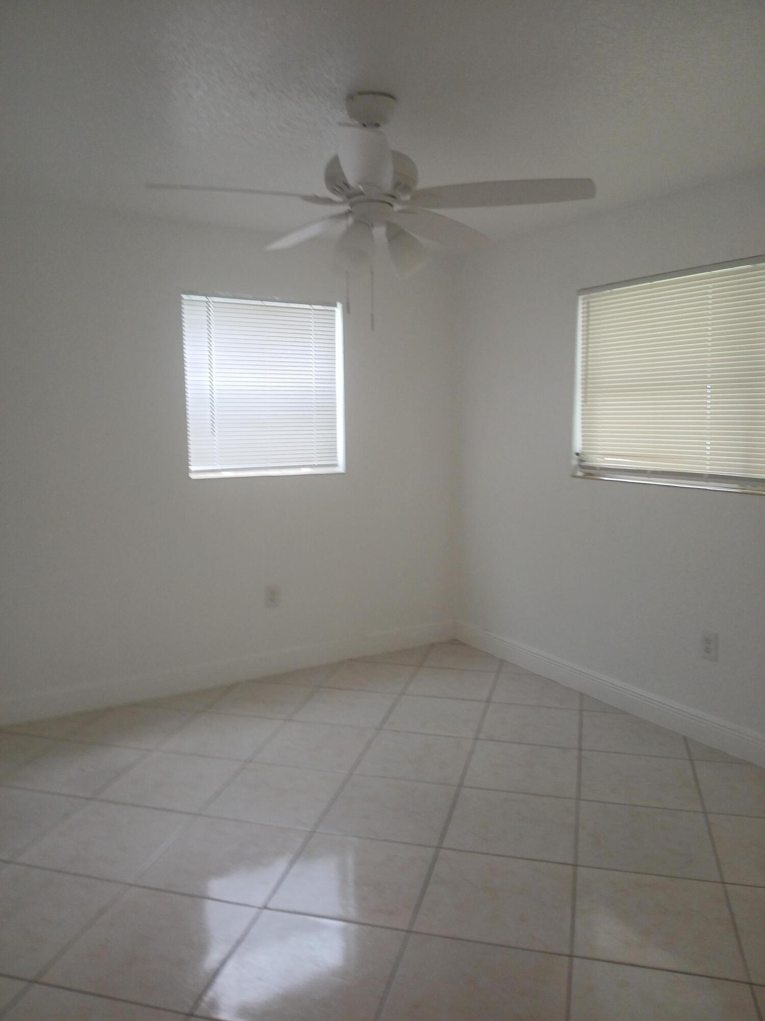 NICHOLAS PARK - Residential Lease