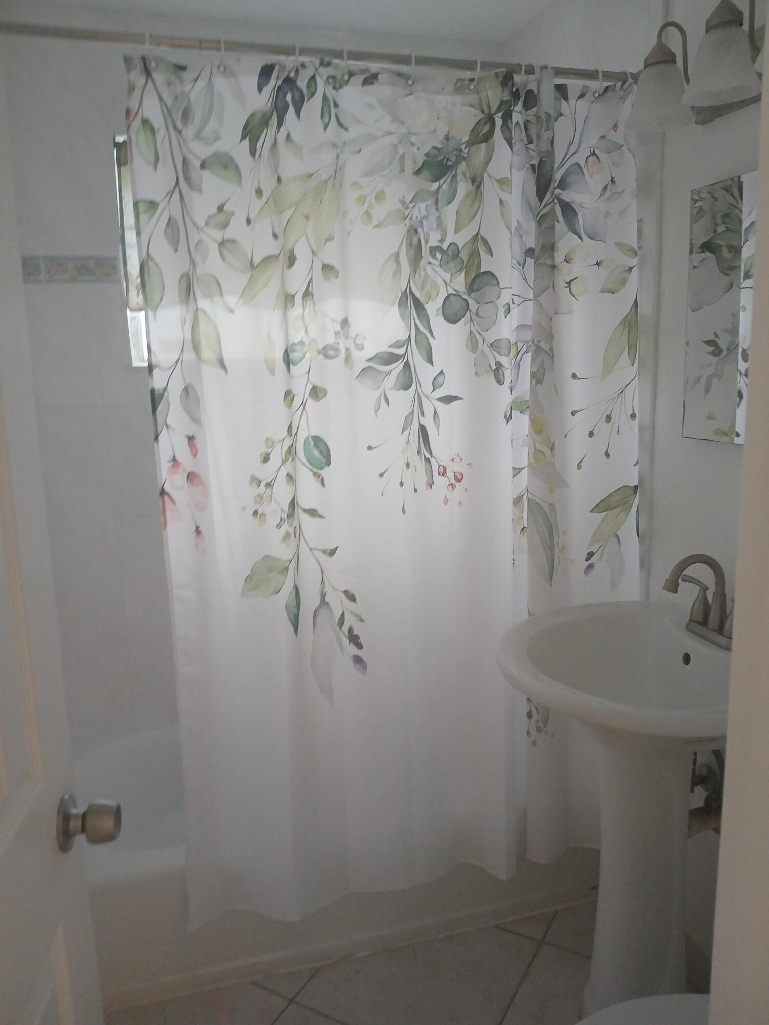 NICHOLAS PARK - Residential Lease