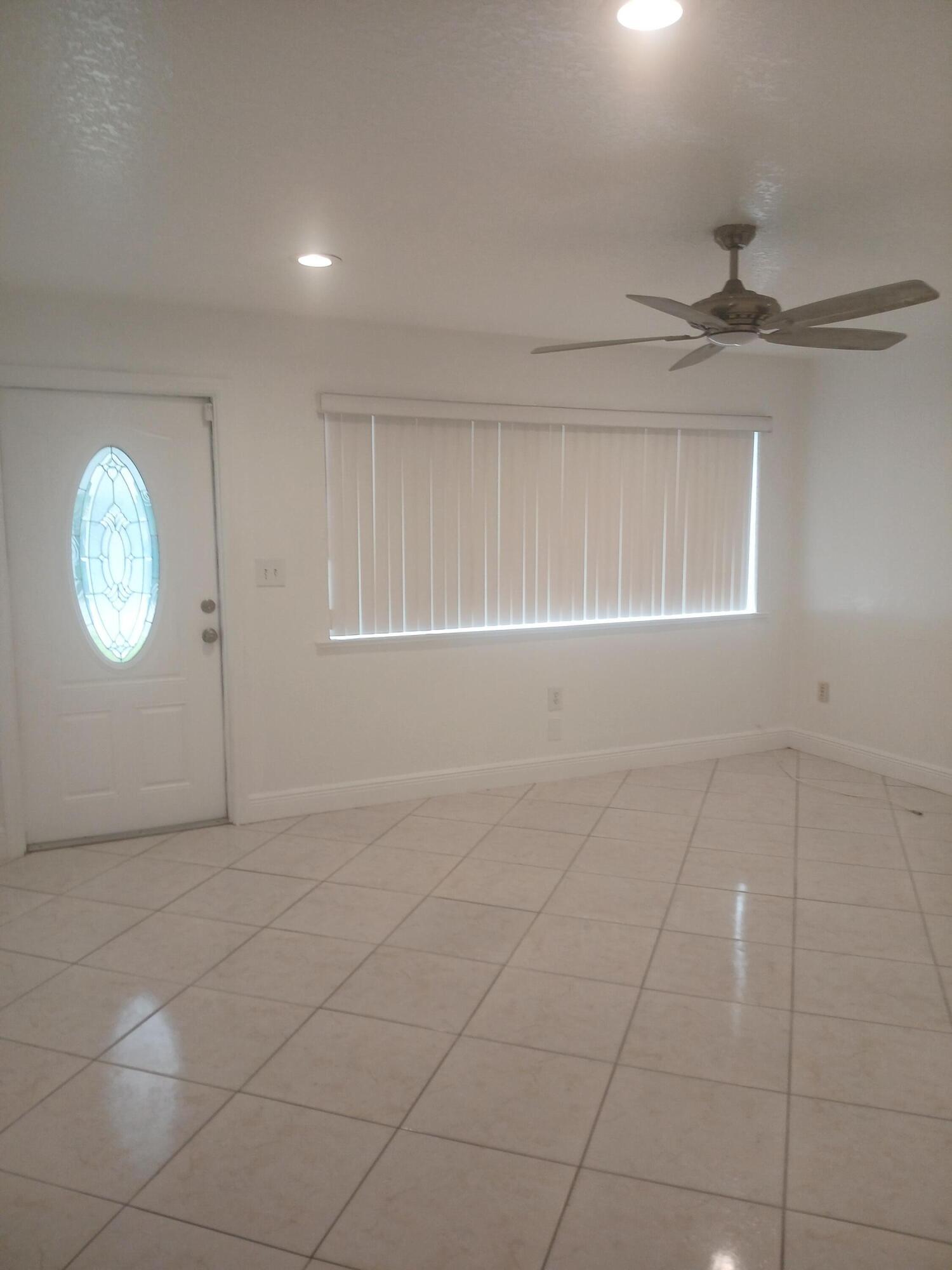 NICHOLAS PARK - Residential Lease