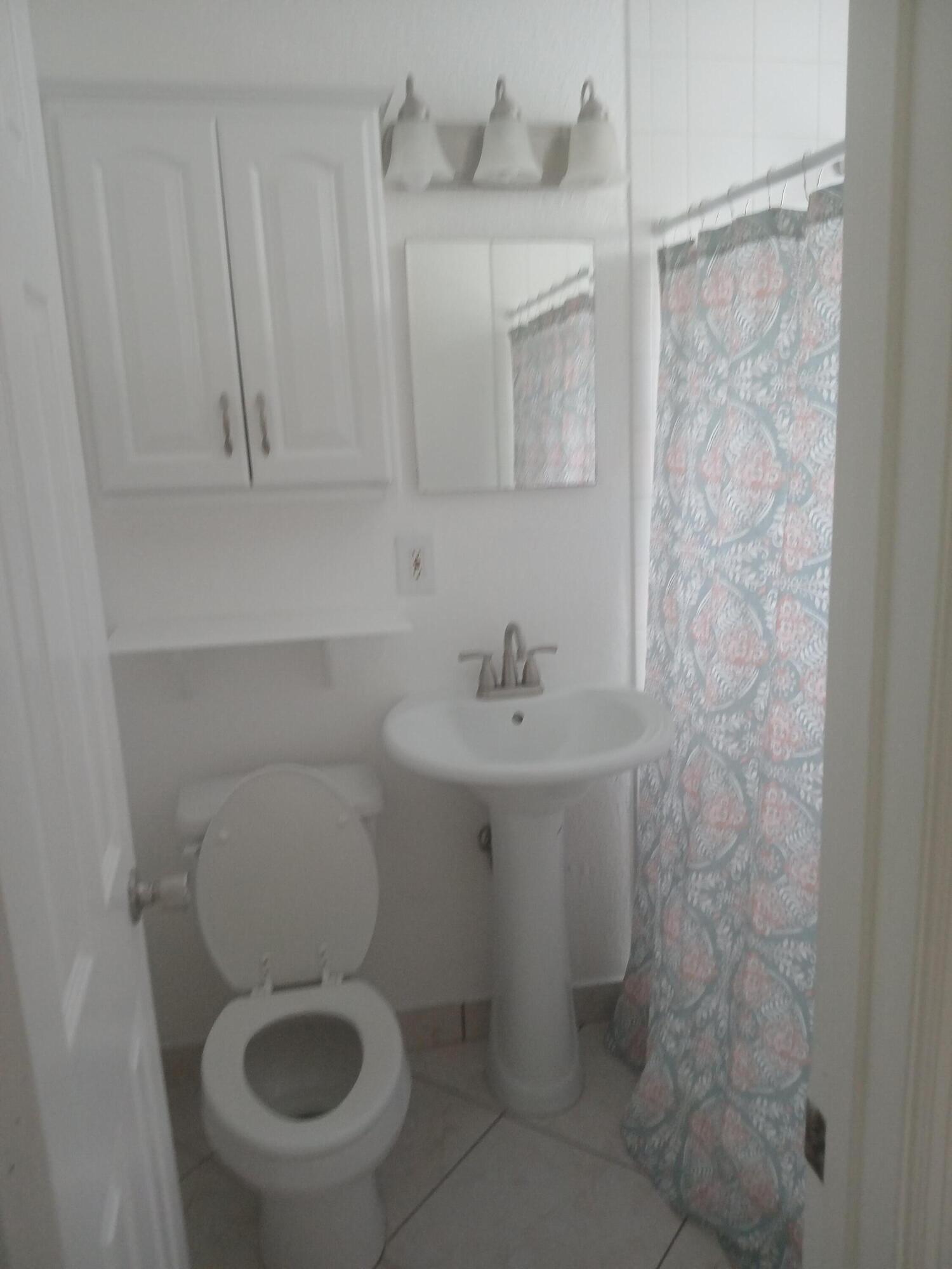 NICHOLAS PARK - Residential Lease