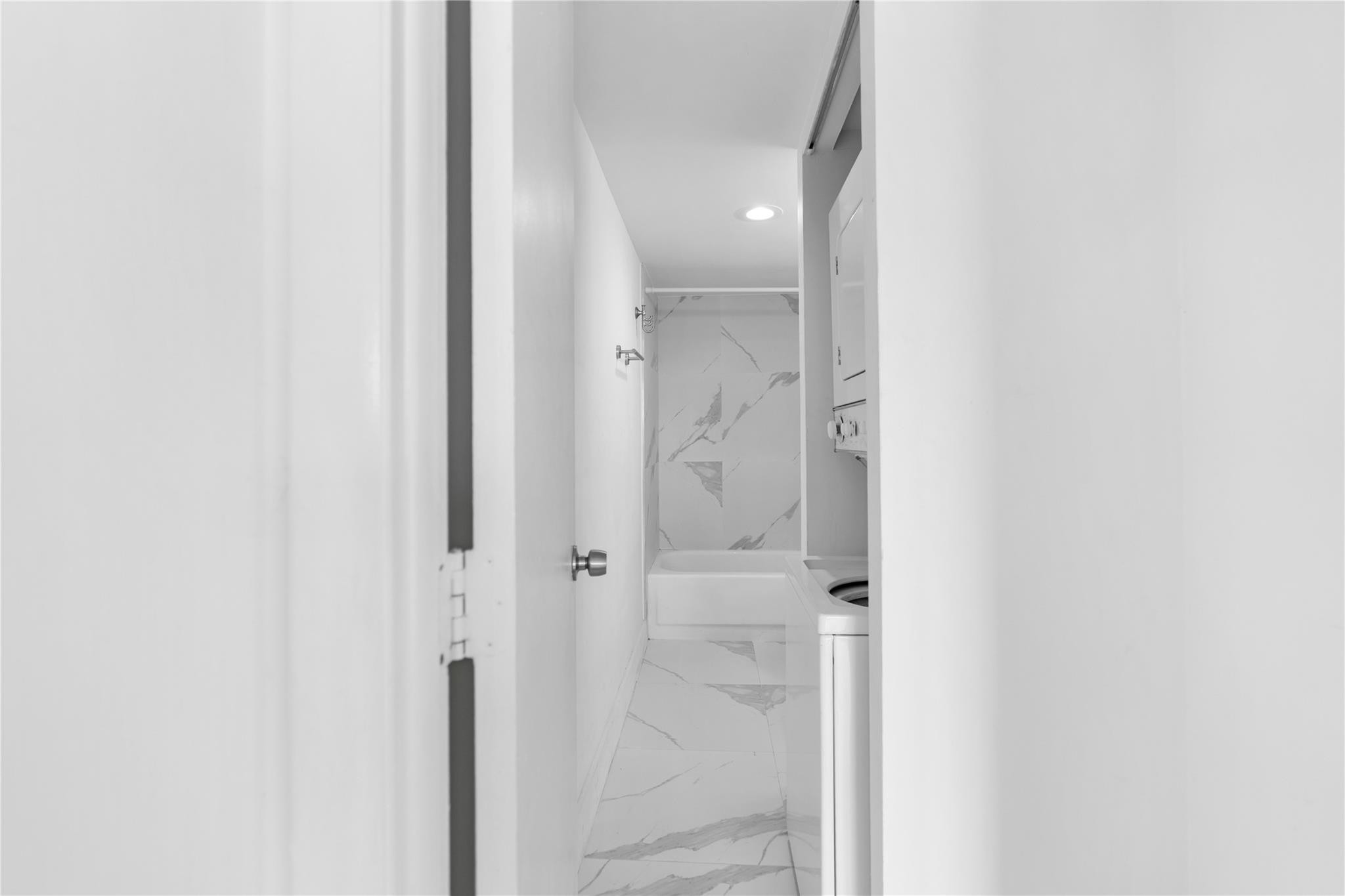 MANORS OF INVERRARY XII - Residential