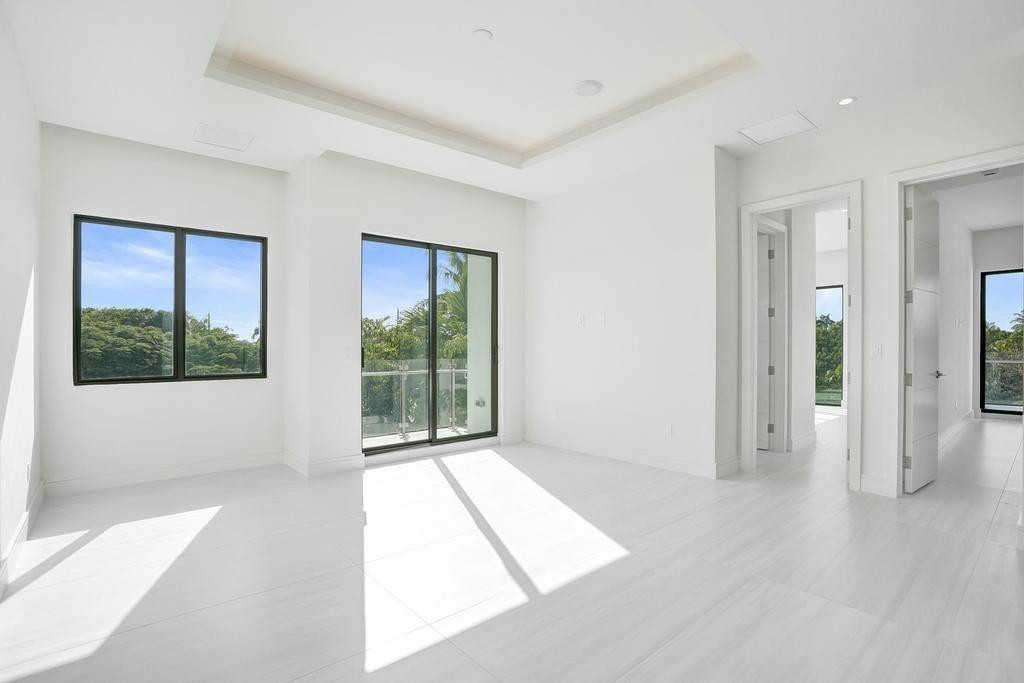SILVER SHORES SEC OF LAUDERDALE - Residential