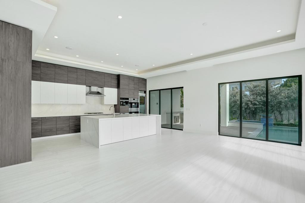 SILVER SHORES SEC OF LAUDERDALE - Residential