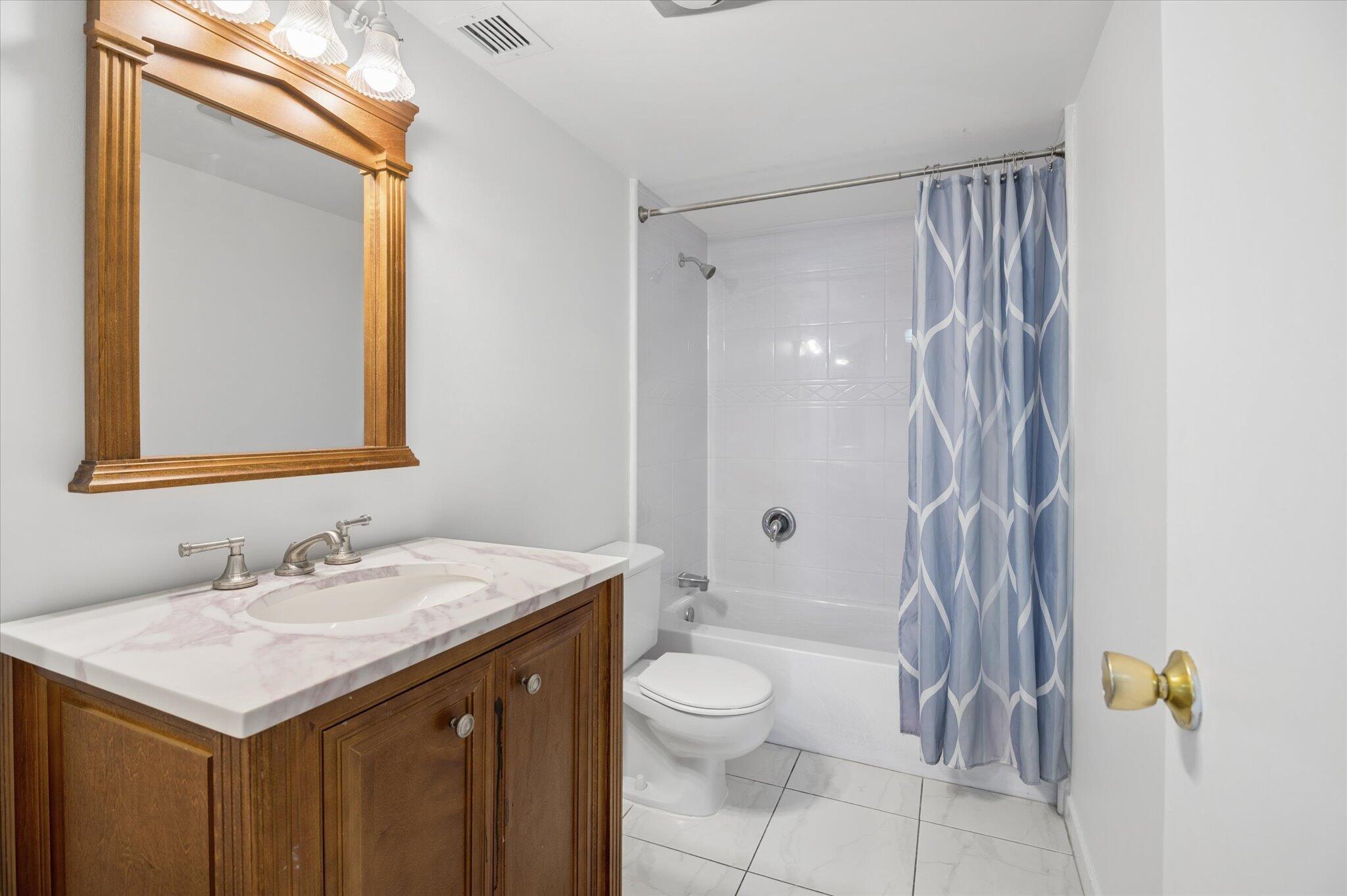 EAST POINT TOWERS CONDO - Residential