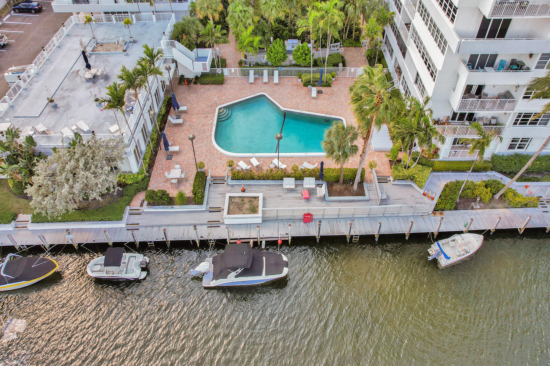 EAST POINT TOWERS CONDO - Residential