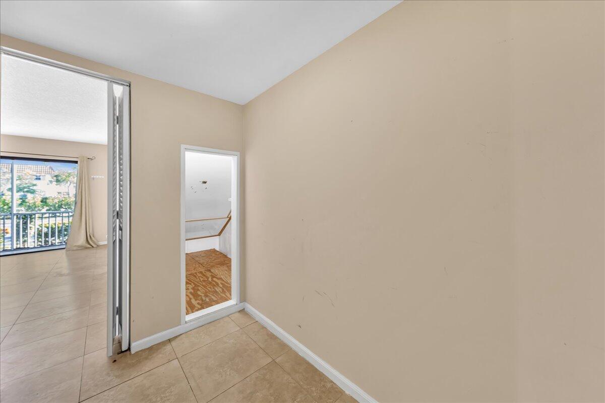 CYPRESS CLUB CONDO - Residential