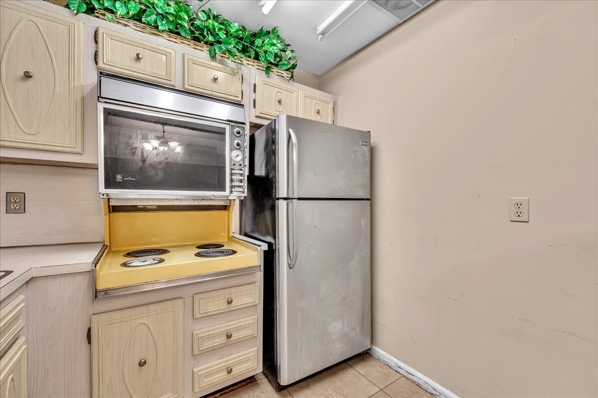 CYPRESS CLUB CONDO - Residential