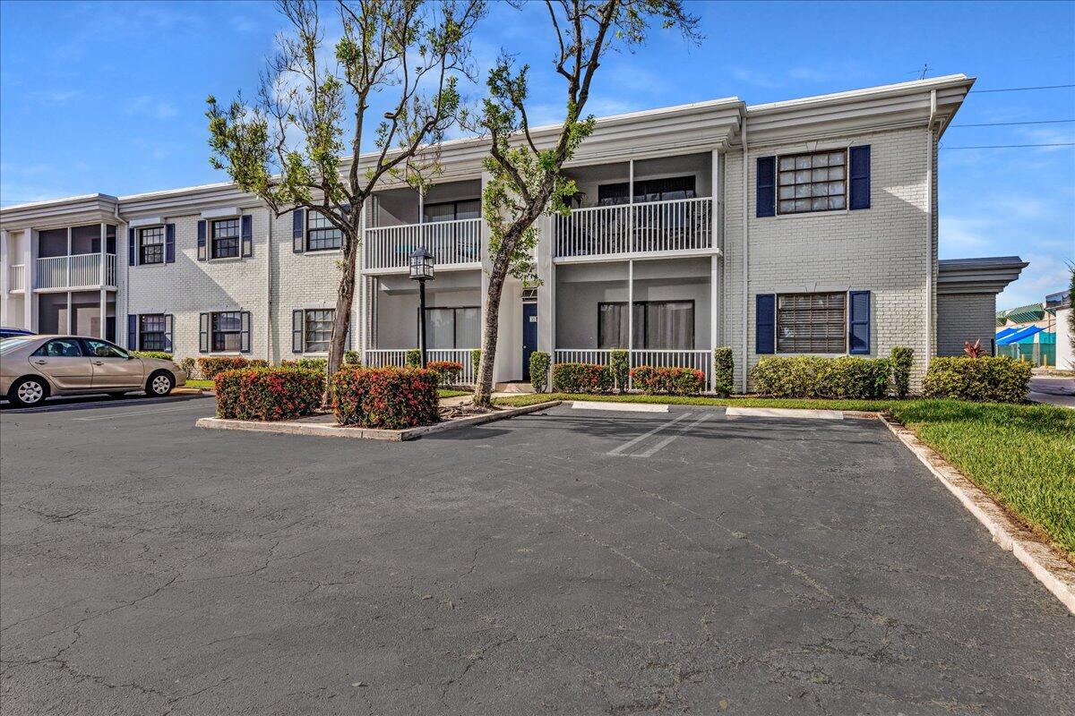 CYPRESS CLUB CONDO - Residential